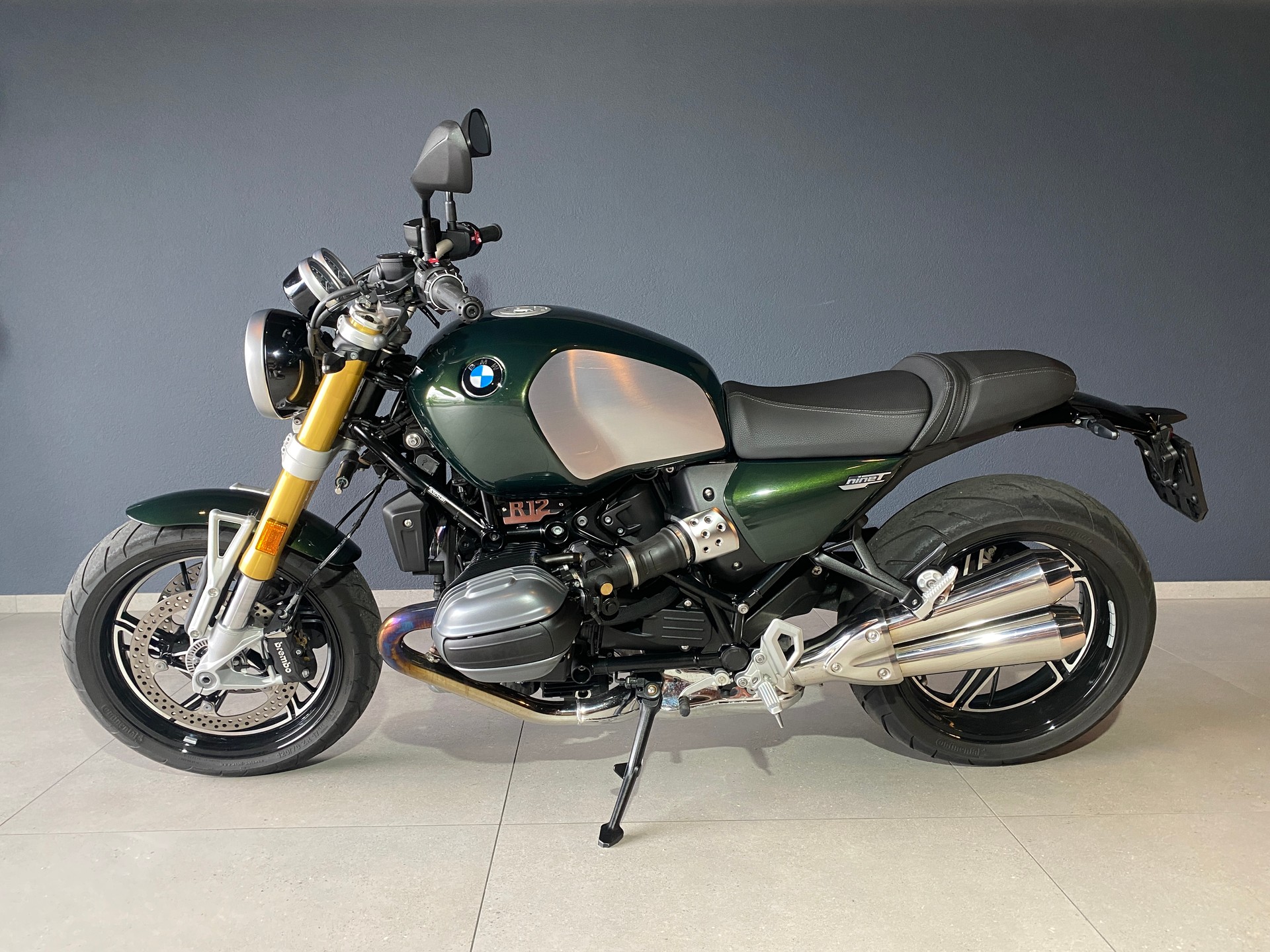 BMW R 12 nine T