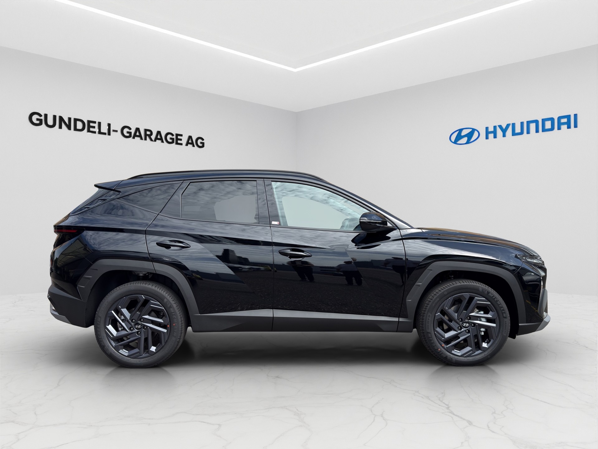 HYUNDAI Tucson 1.6 TGDI HEV Origo Black Line 4WD-image-5
