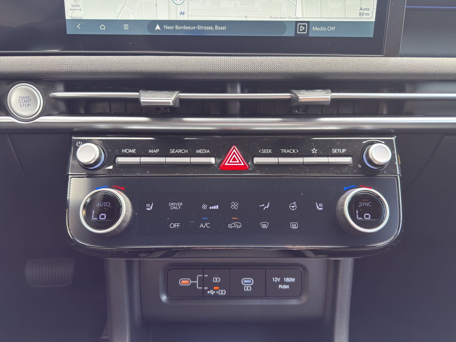 HYUNDAI Tucson 1.6 TGDI HEV Origo Black Line 4WD-image-14