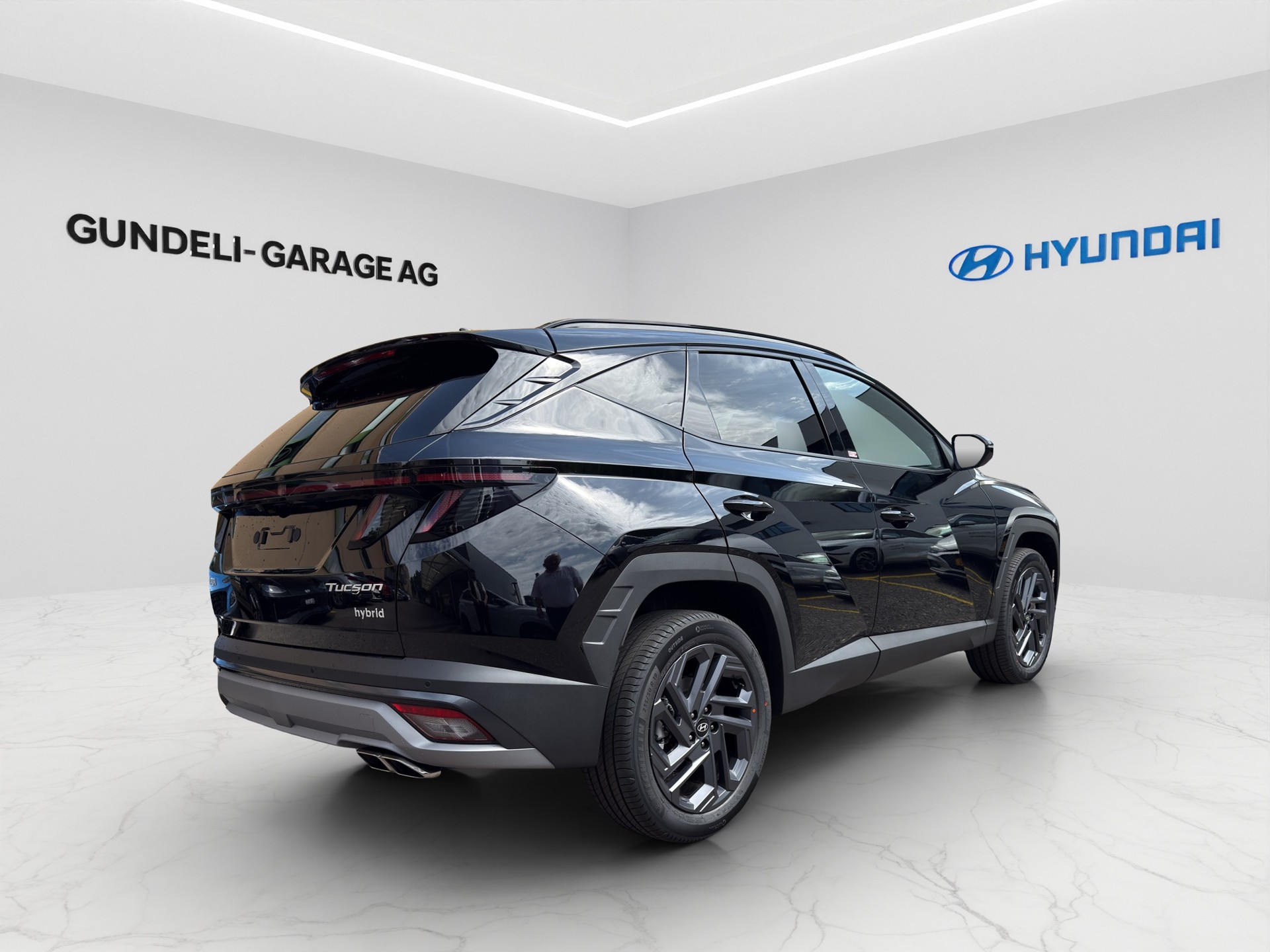 HYUNDAI Tucson 1.6 TGDI HEV Origo Black Line 4WD-showroom-element-3