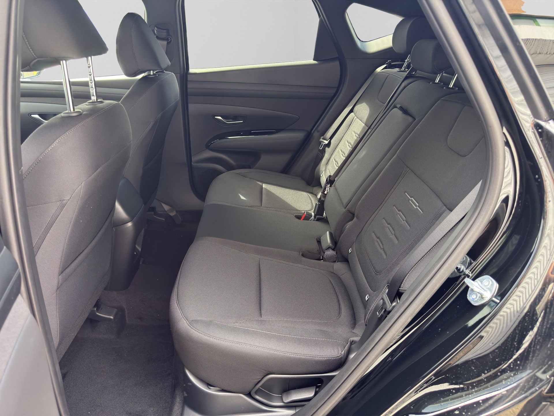 HYUNDAI Tucson 1.6 TGDI HEV Origo Black Line 4WD-image-12