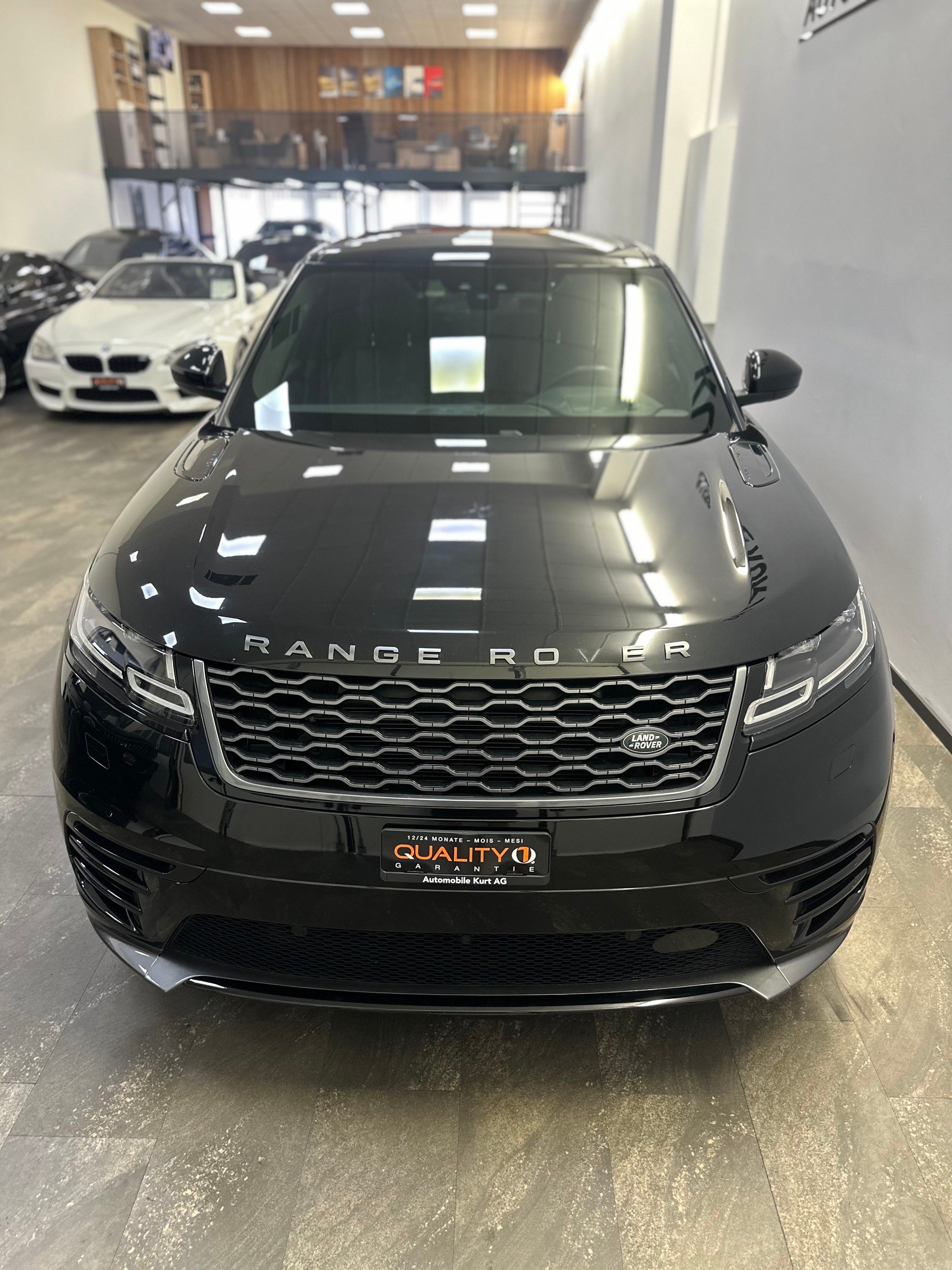 LAND ROVER Range Rover Velar P 300 SE Automatic-image-6