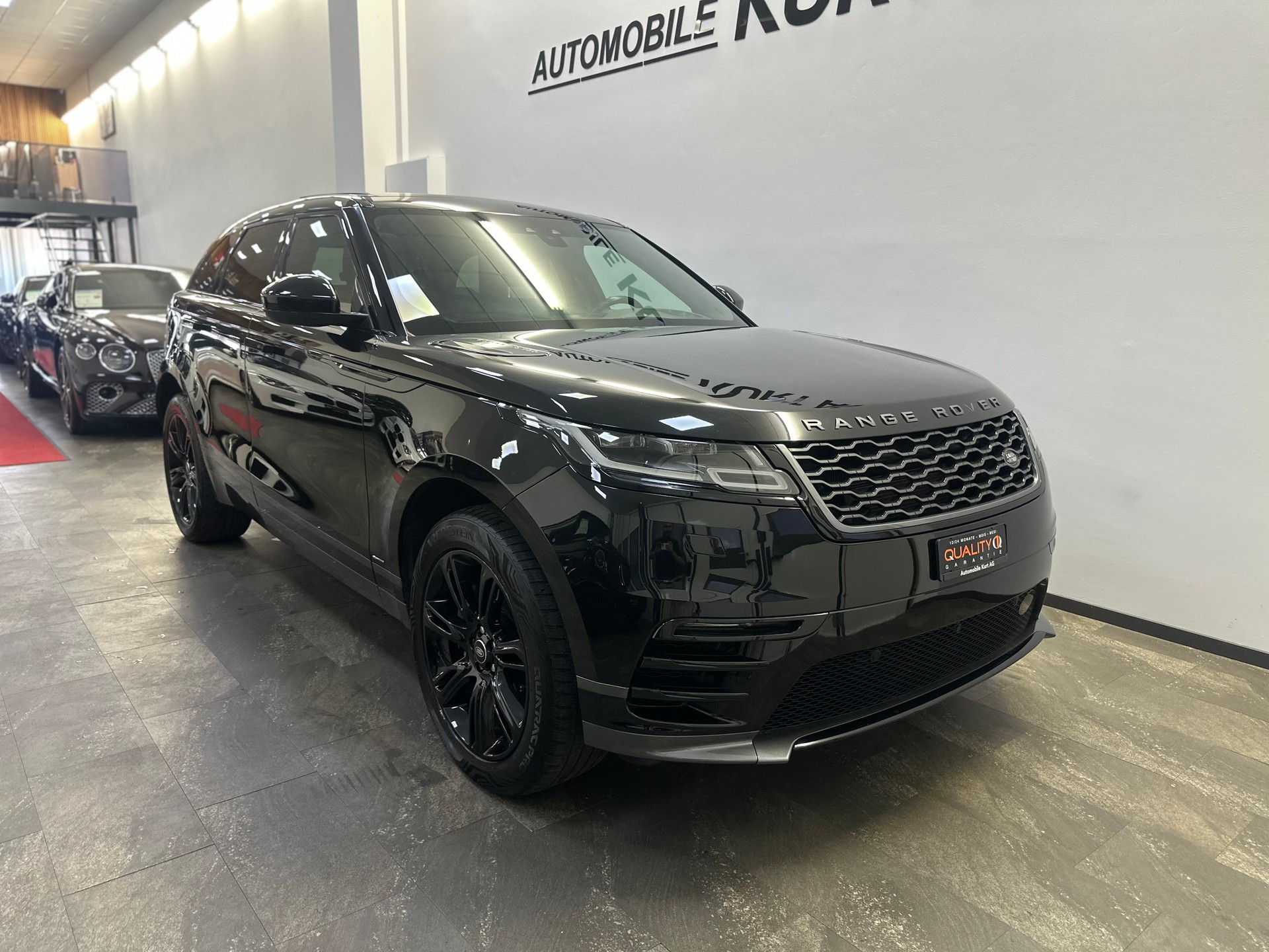 LAND ROVER Range Rover Velar P 300 SE Automatic-image-5