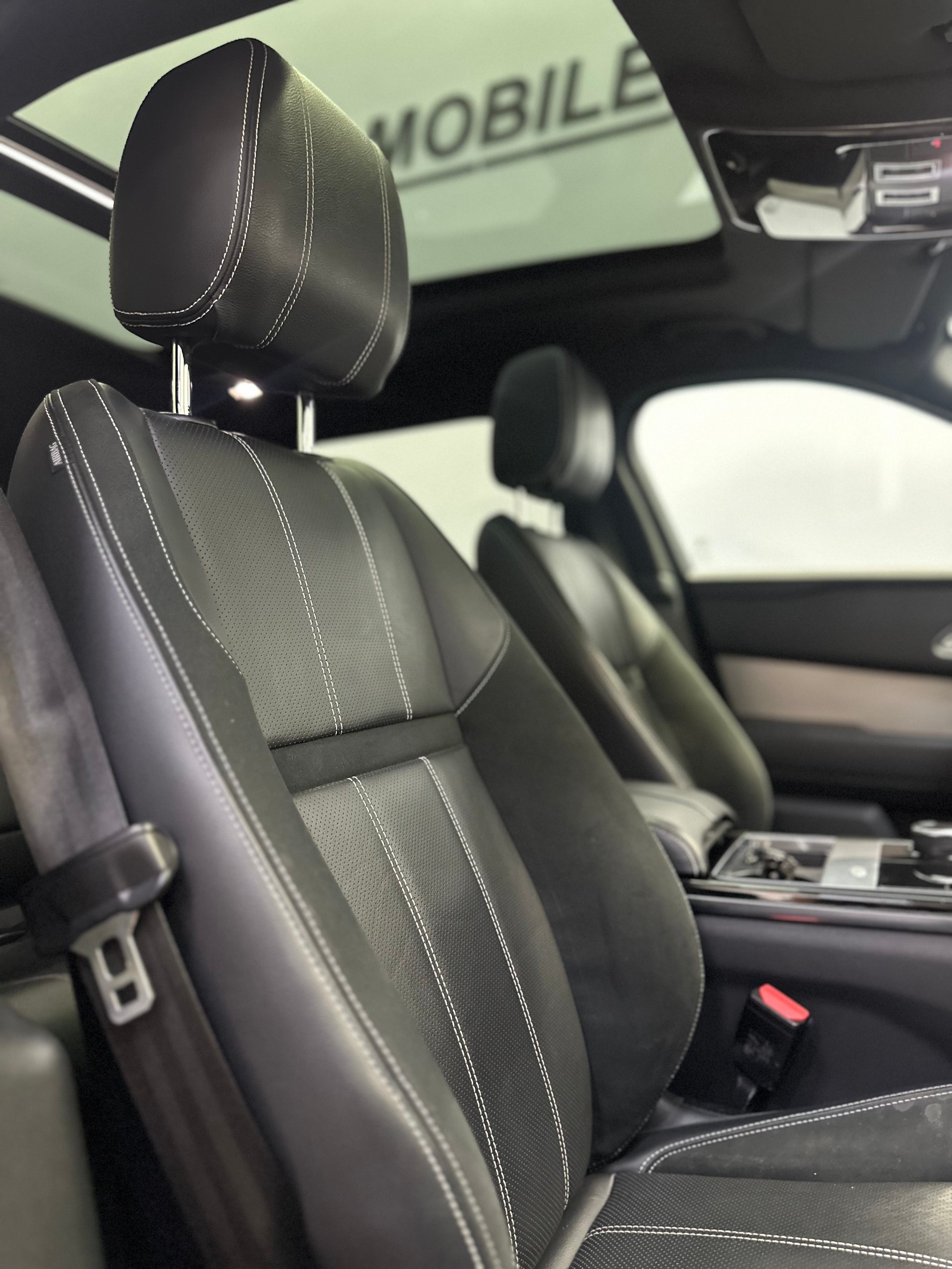 LAND ROVER Range Rover Velar P 300 SE Automatic-image-12