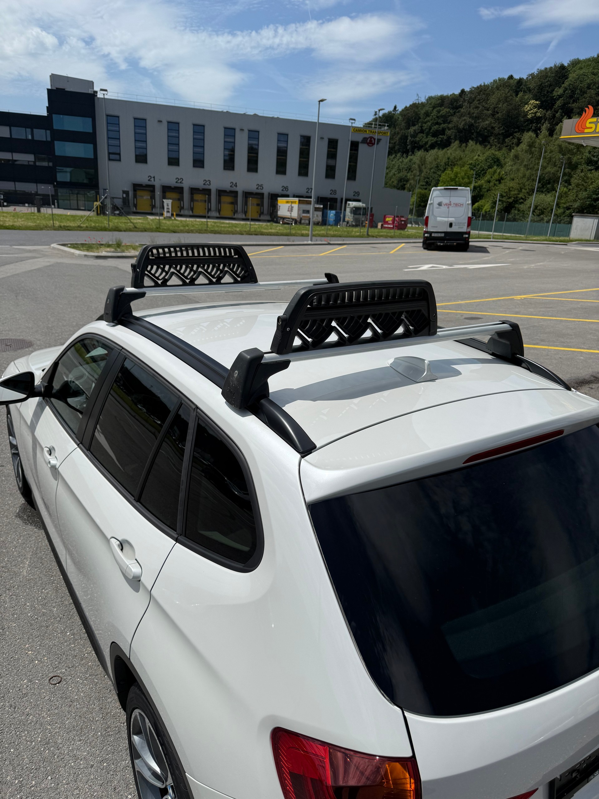BMW X1 xDrive 18d Sport Line Steptronic (1er mains)-image-10