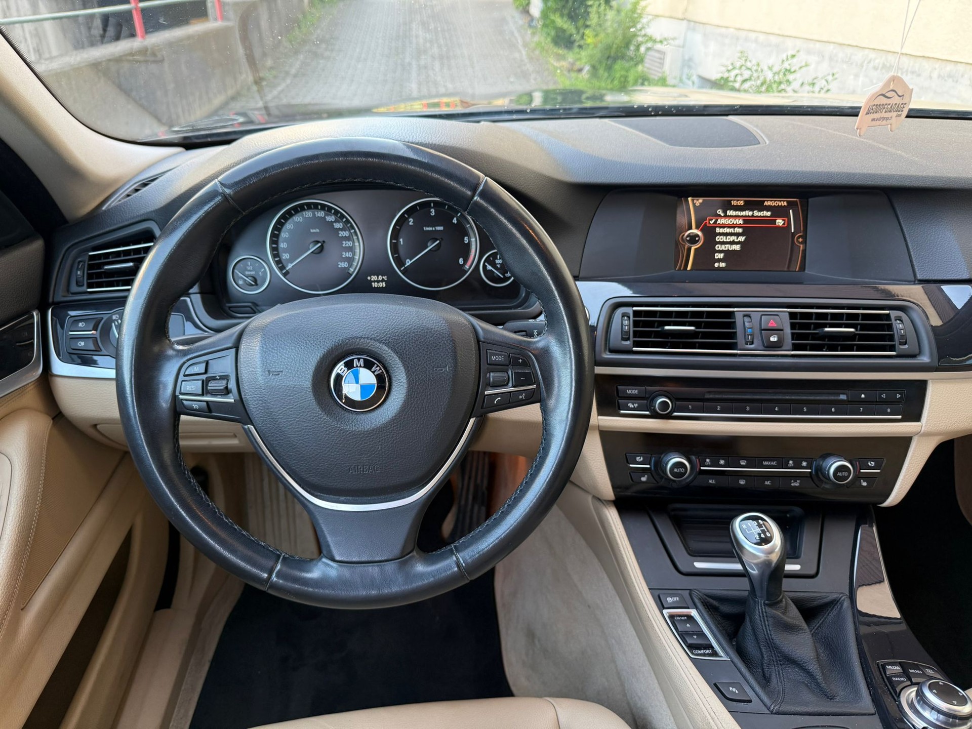 BMW 520d Efficient-Dynamics Edition-image-9