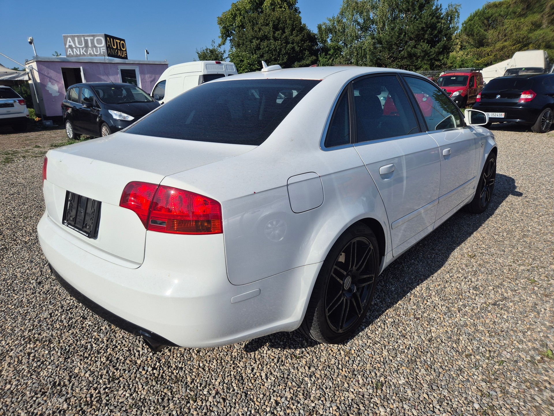 AUDI A4-image-4