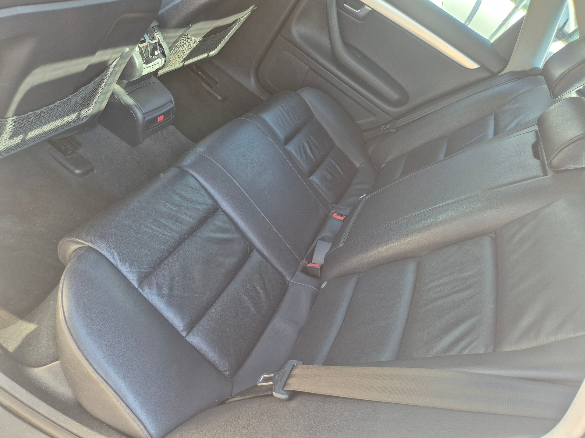 AUDI A4-image-10