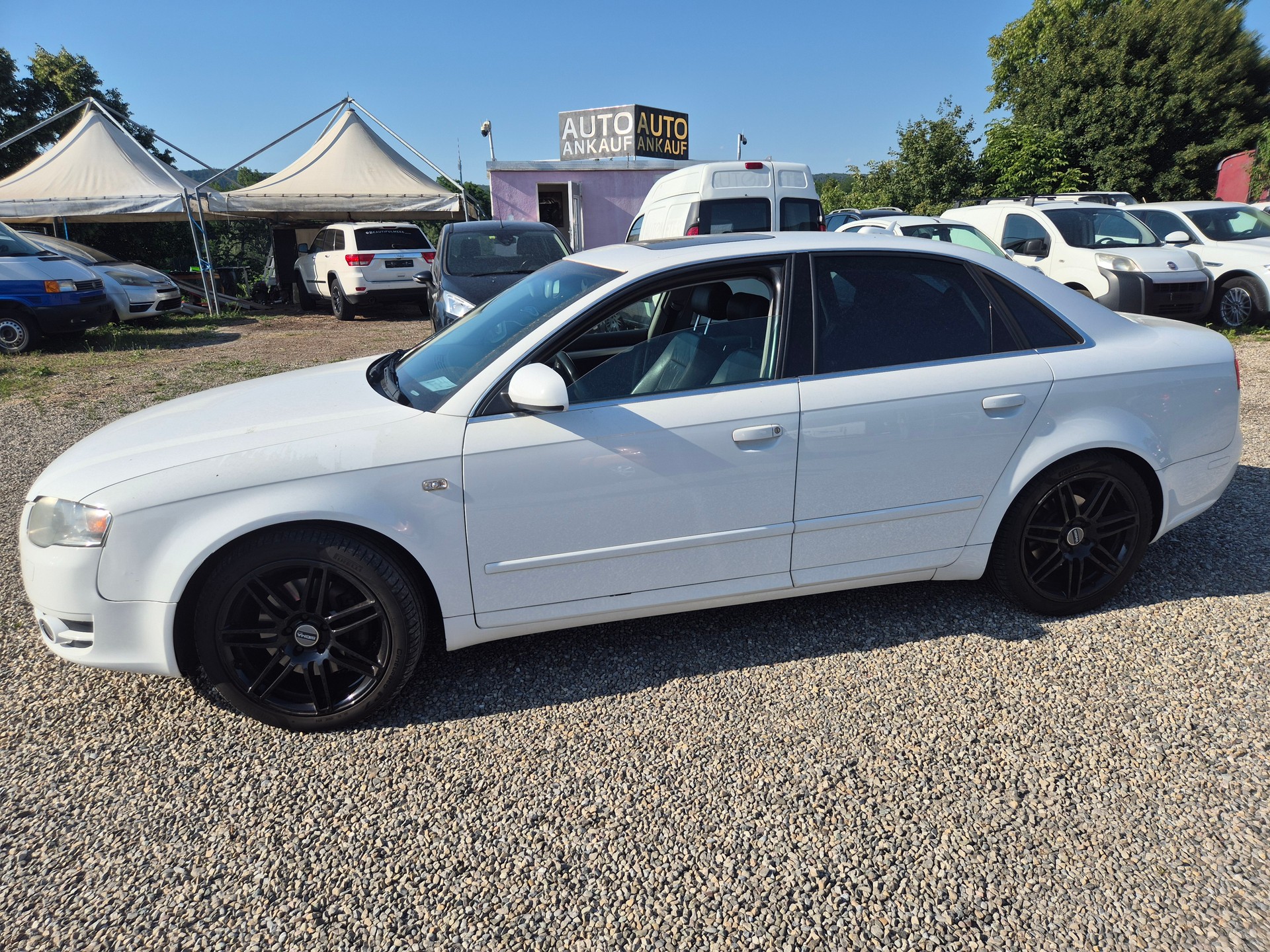 AUDI A4-image-3