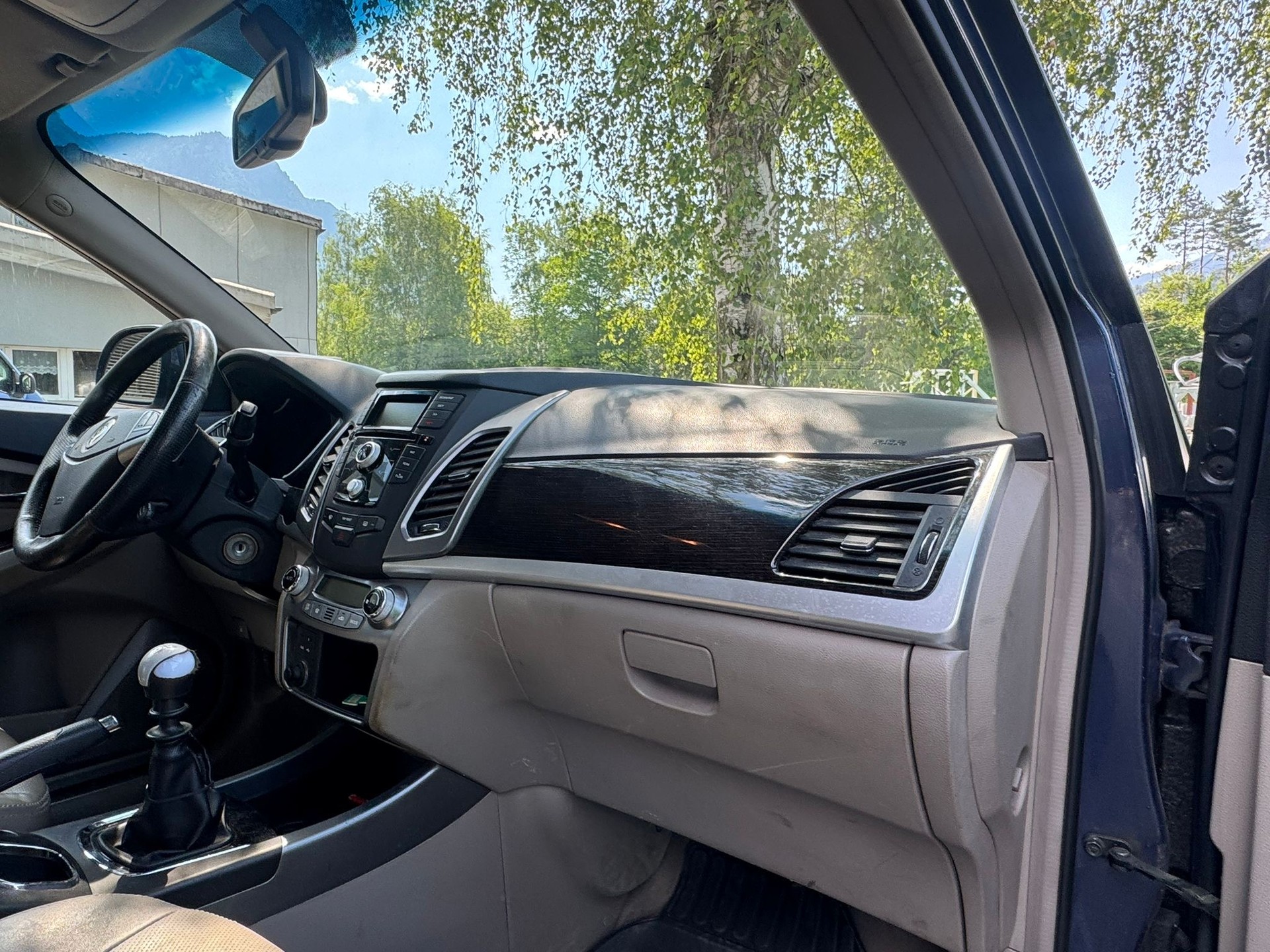 KGM-SsangYong Korando 2.0 e-XDI Quartz 4WD-image-6