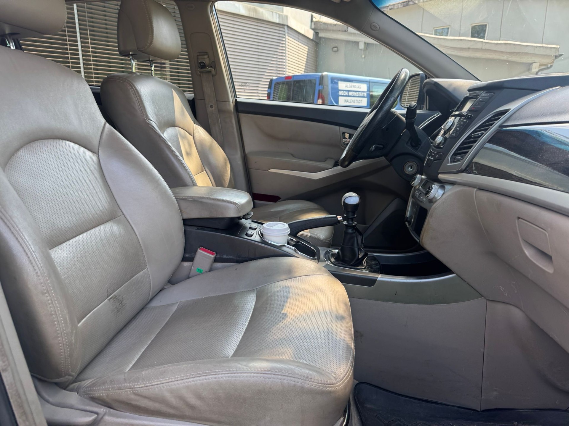 KGM-SsangYong Korando 2.0 e-XDI Quartz 4WD-image-9