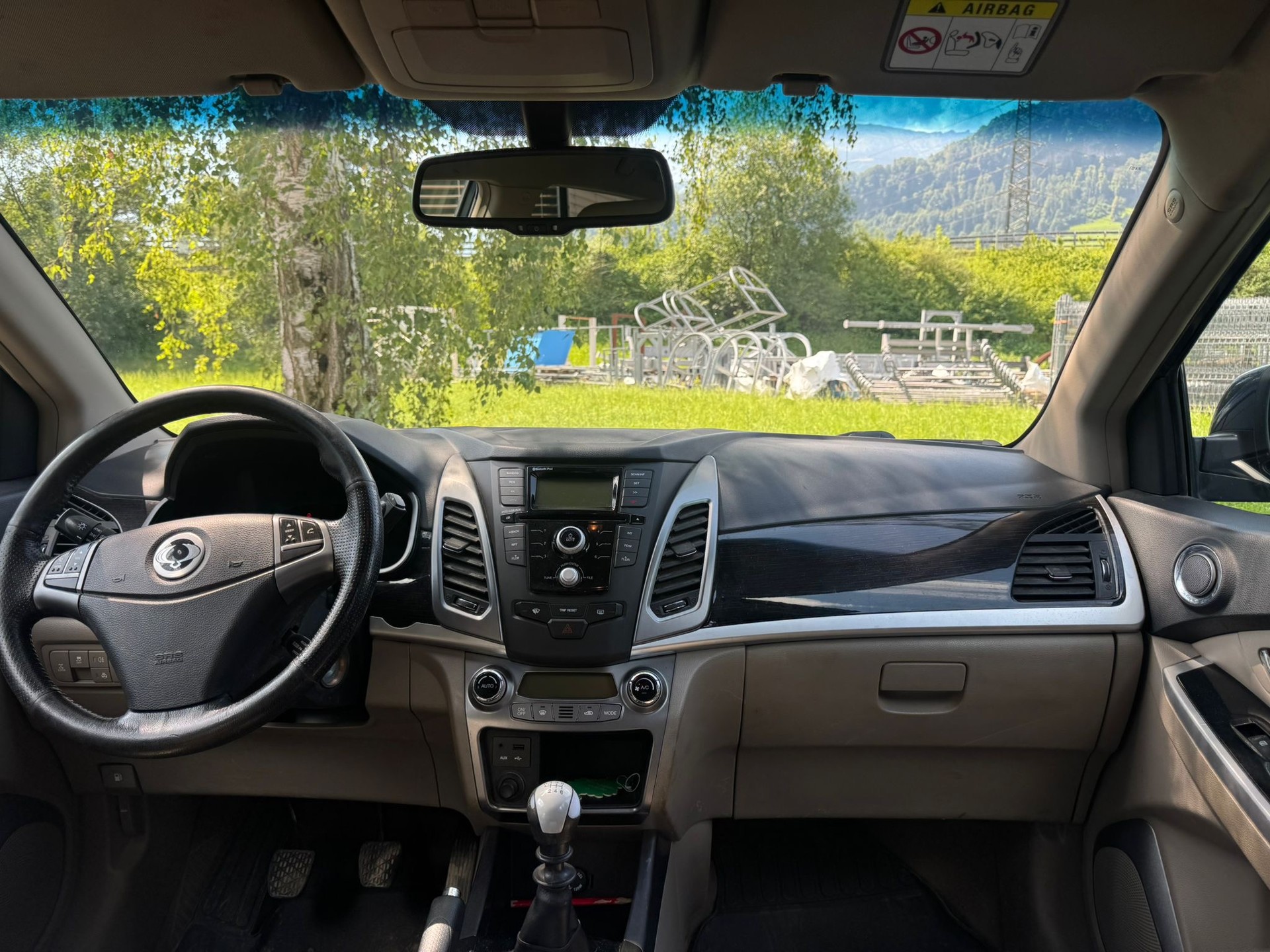 KGM-SsangYong Korando 2.0 e-XDI Quartz 4WD-image-10