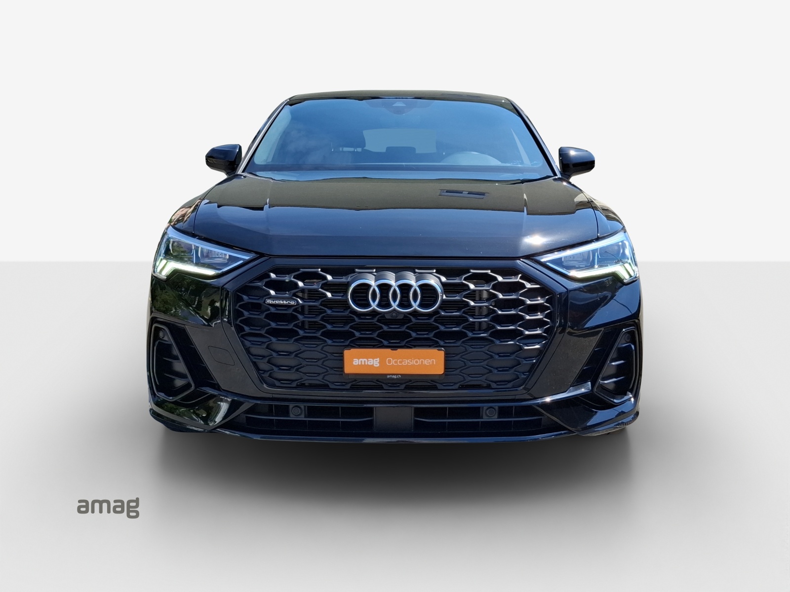 AUDI Q3 Sportback 35 TDI S line quattro S-tronic-image-6