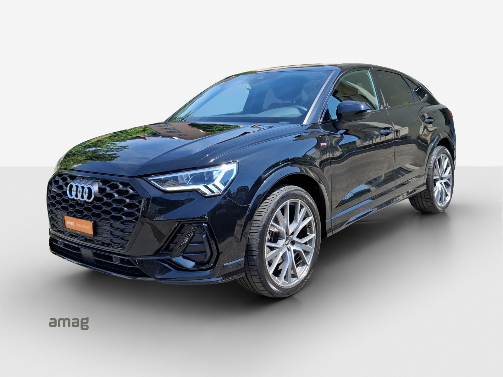 AUDI Q3 Sportback 35 TDI S line quattro S-tronic-image-0