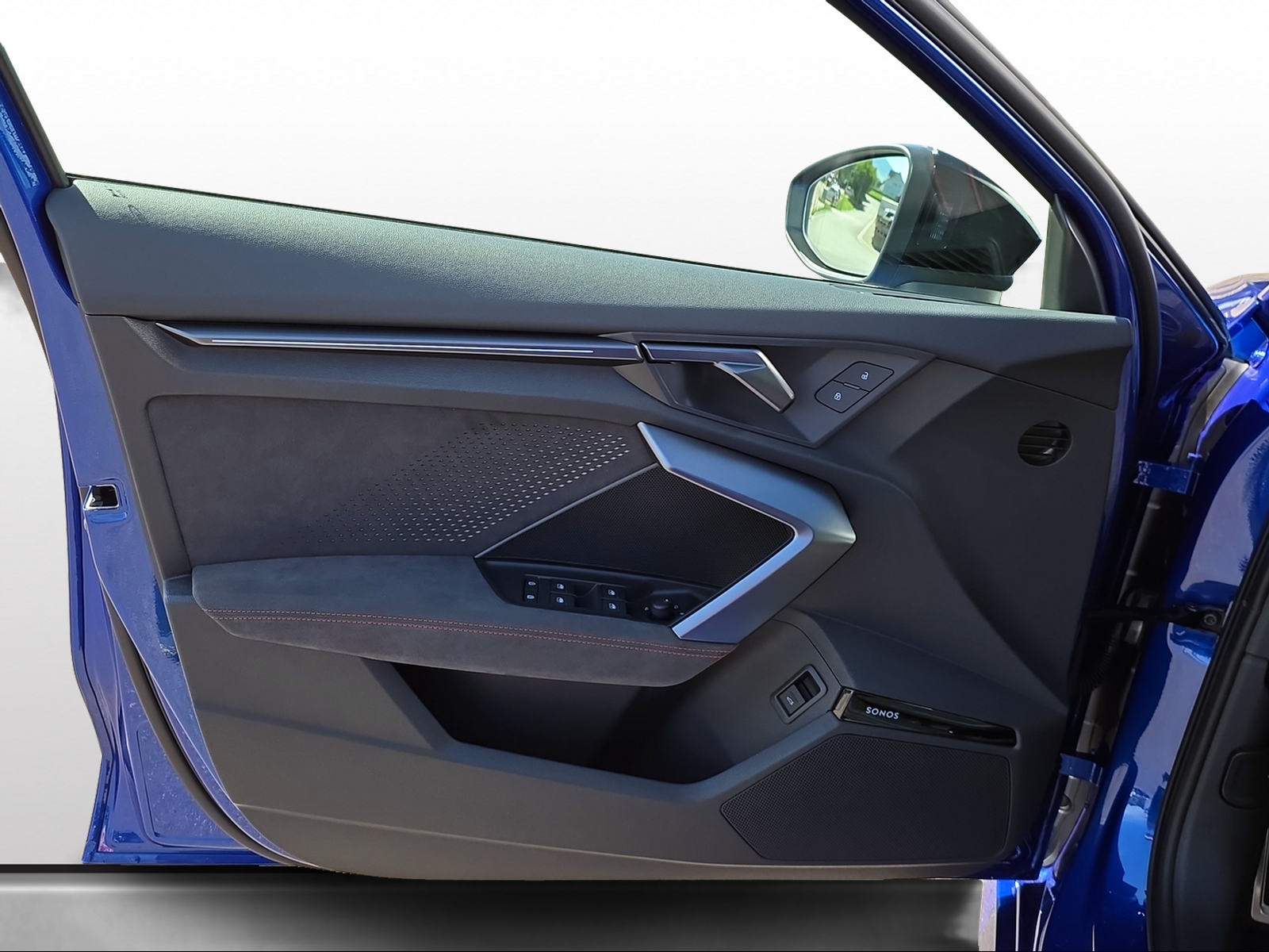 AUDI RS3 Limousine 2.5 TSI quattro S-tronic-image-9
