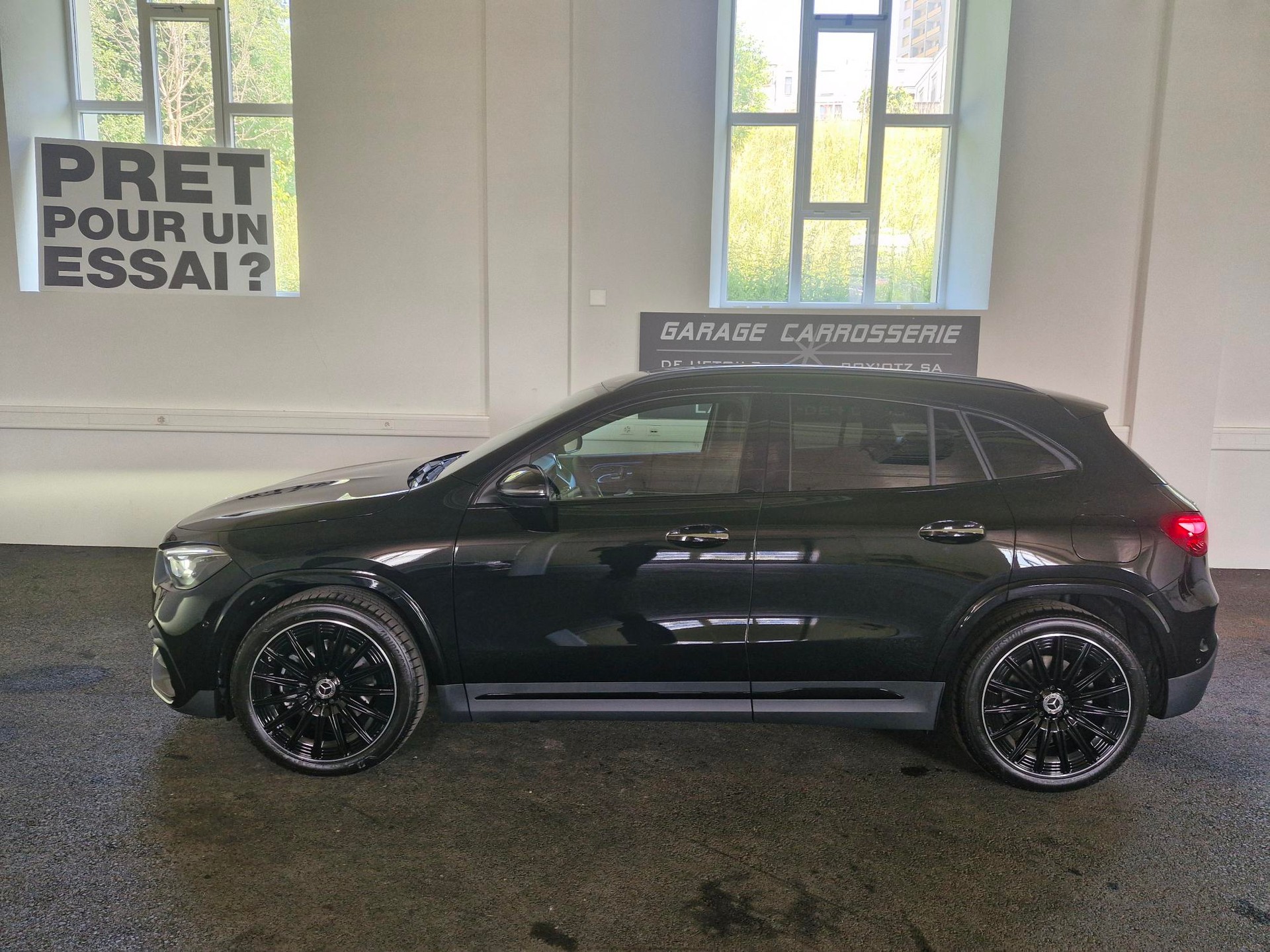 MERCEDES-BENZ GLA 220 4Matic 8G-DCT-image-1