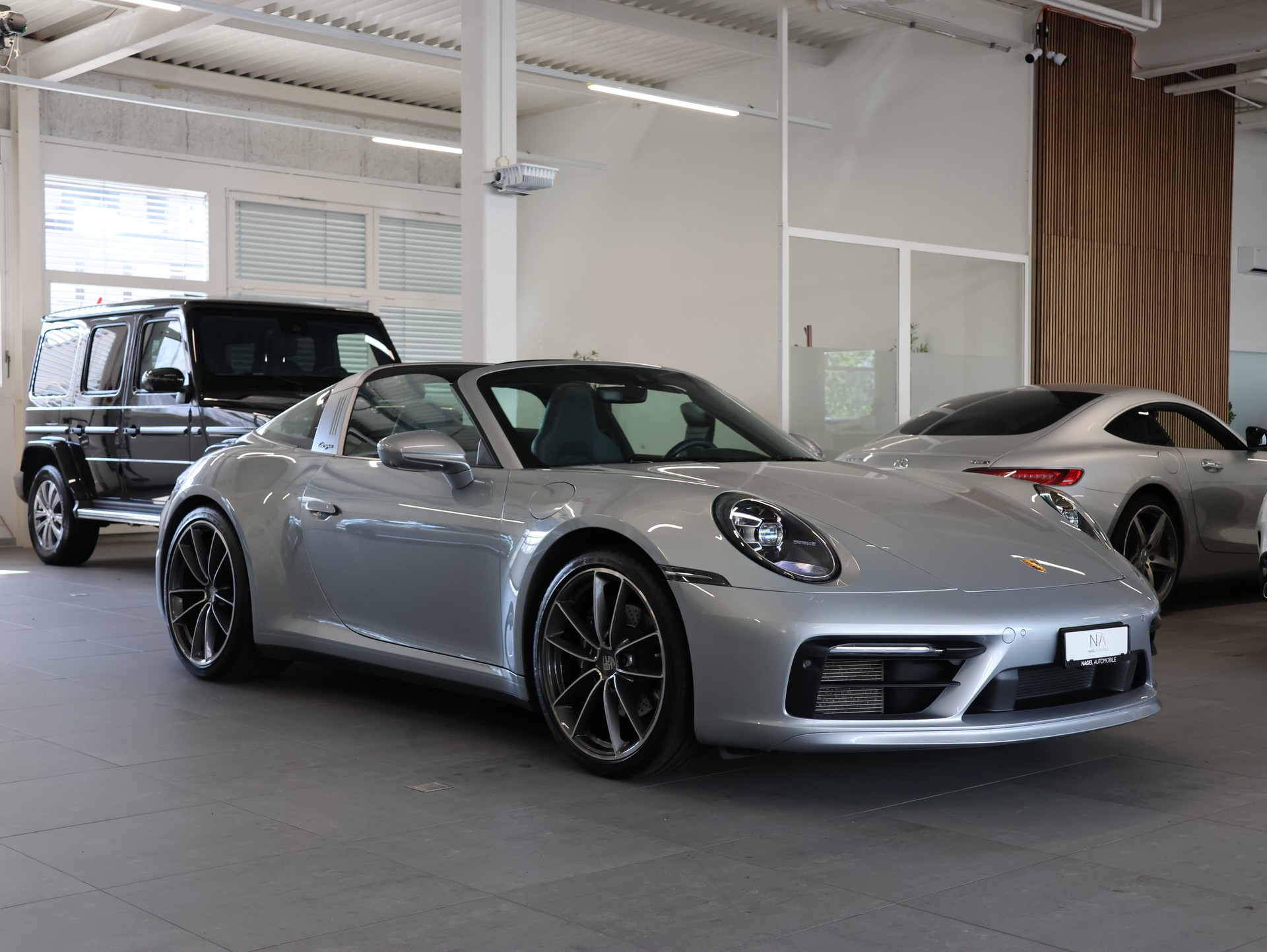 PORSCHE 911 Targa 4 PDK *Bose* *360 Kamera*-showroom-element-2