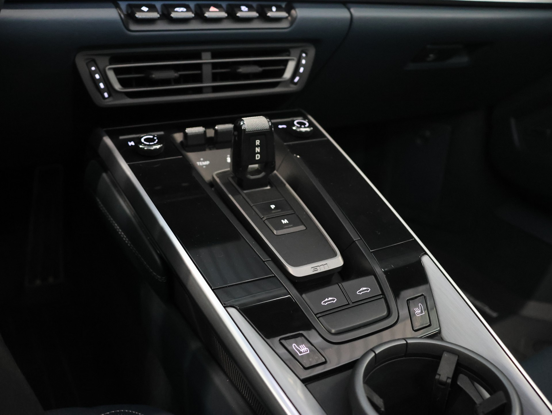 PORSCHE 911 Targa 4 PDK *Bose* *360 Kamera*-image-22