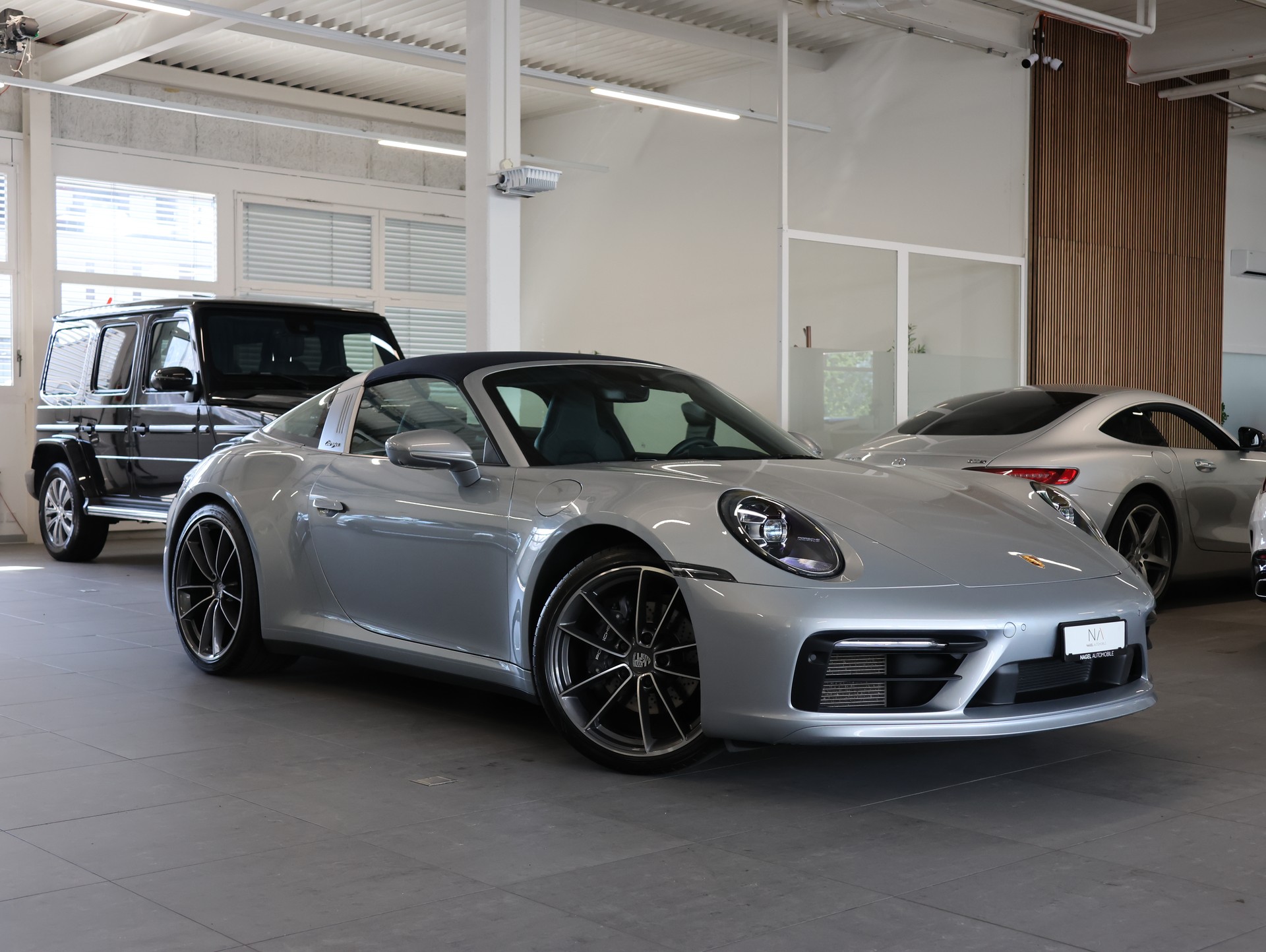 PORSCHE 911 Targa 4 PDK *Bose* *360 Kamera*-showroom-element-1