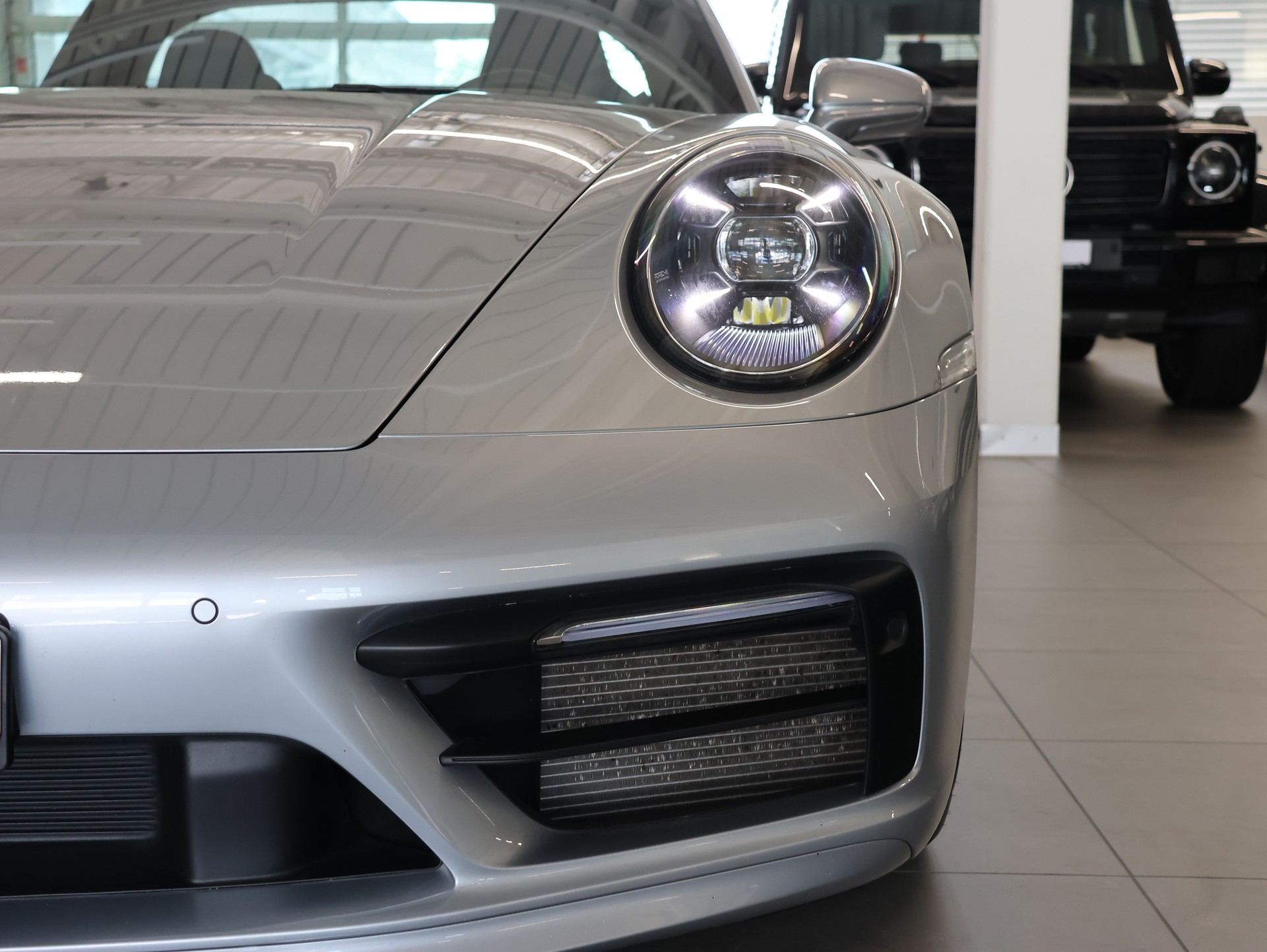 PORSCHE 911 Targa 4 PDK *Bose* *360 Kamera*-image-9
