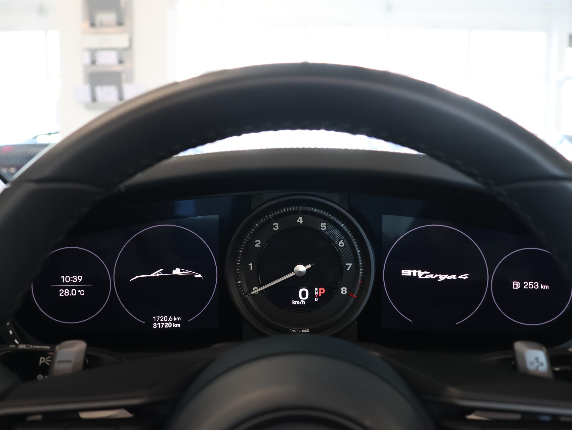 PORSCHE 911 Targa 4 PDK *Bose* *360 Kamera*-image-19