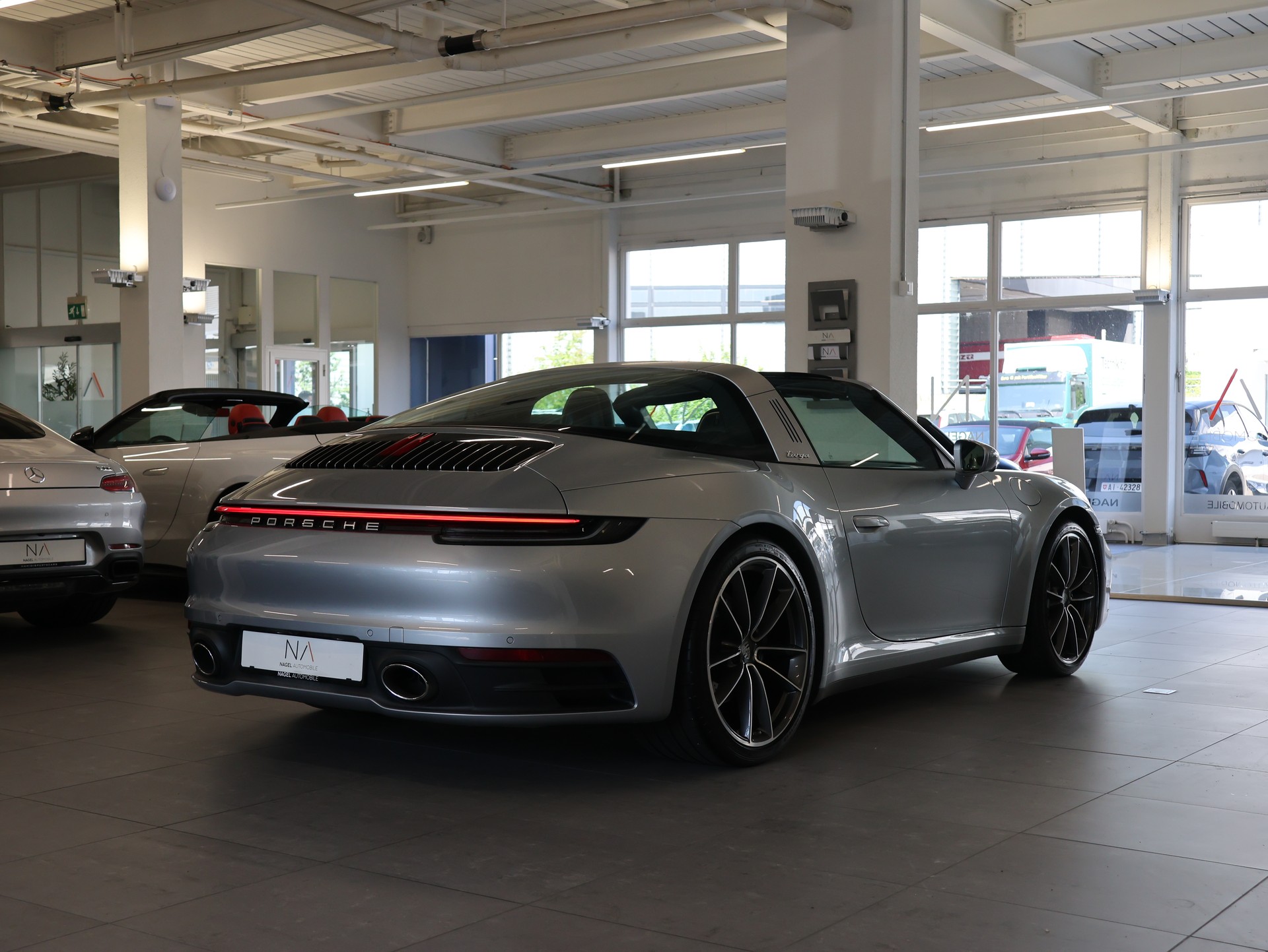 PORSCHE 911 Targa 4 PDK *Bose* *360 Kamera*-image-7