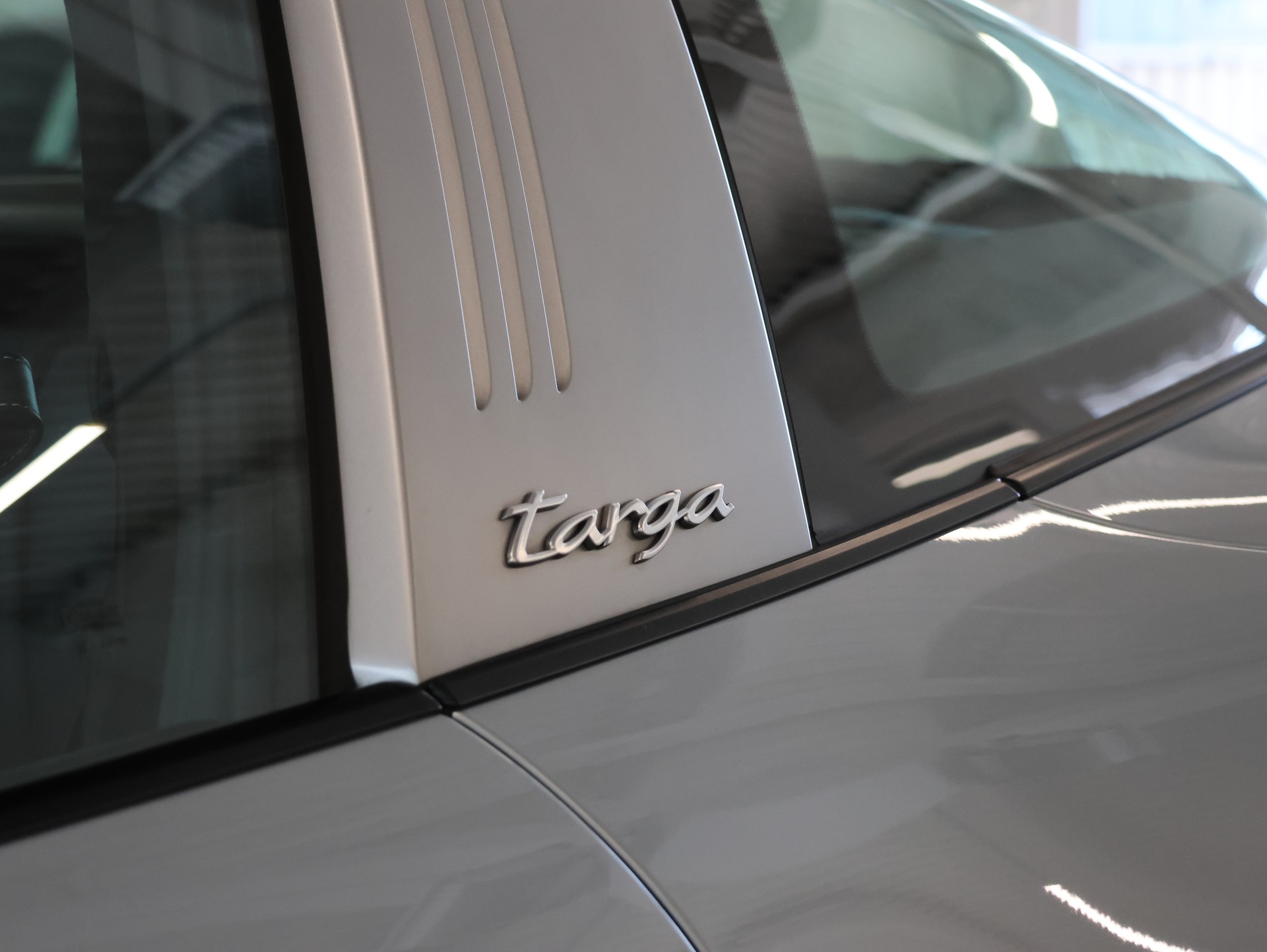 PORSCHE 911 Targa 4 PDK *Bose* *360 Kamera*-image-14