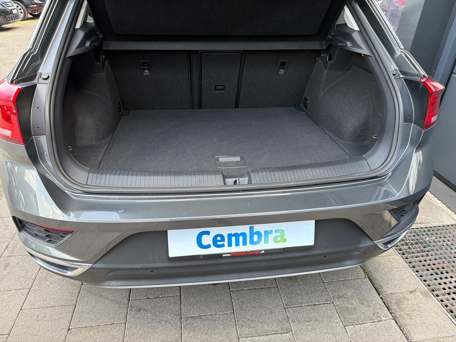 VW T-Roc 1.5 TSI EVO Advance-image-5