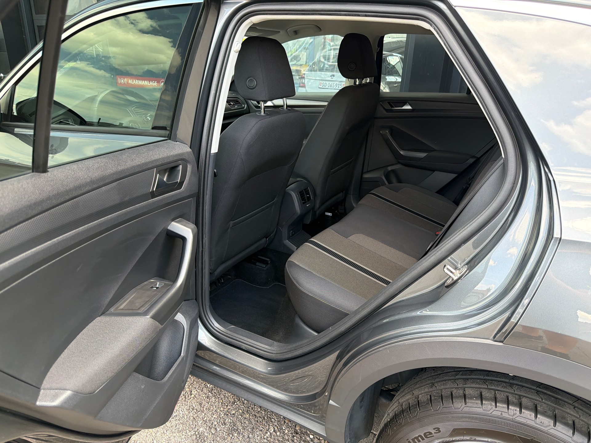 VW T-Roc 1.5 TSI EVO Advance-image-6