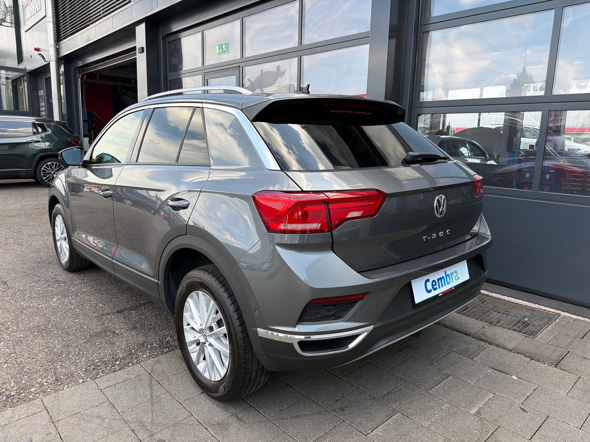 VW T-Roc 1.5 TSI EVO Advance-image-3
