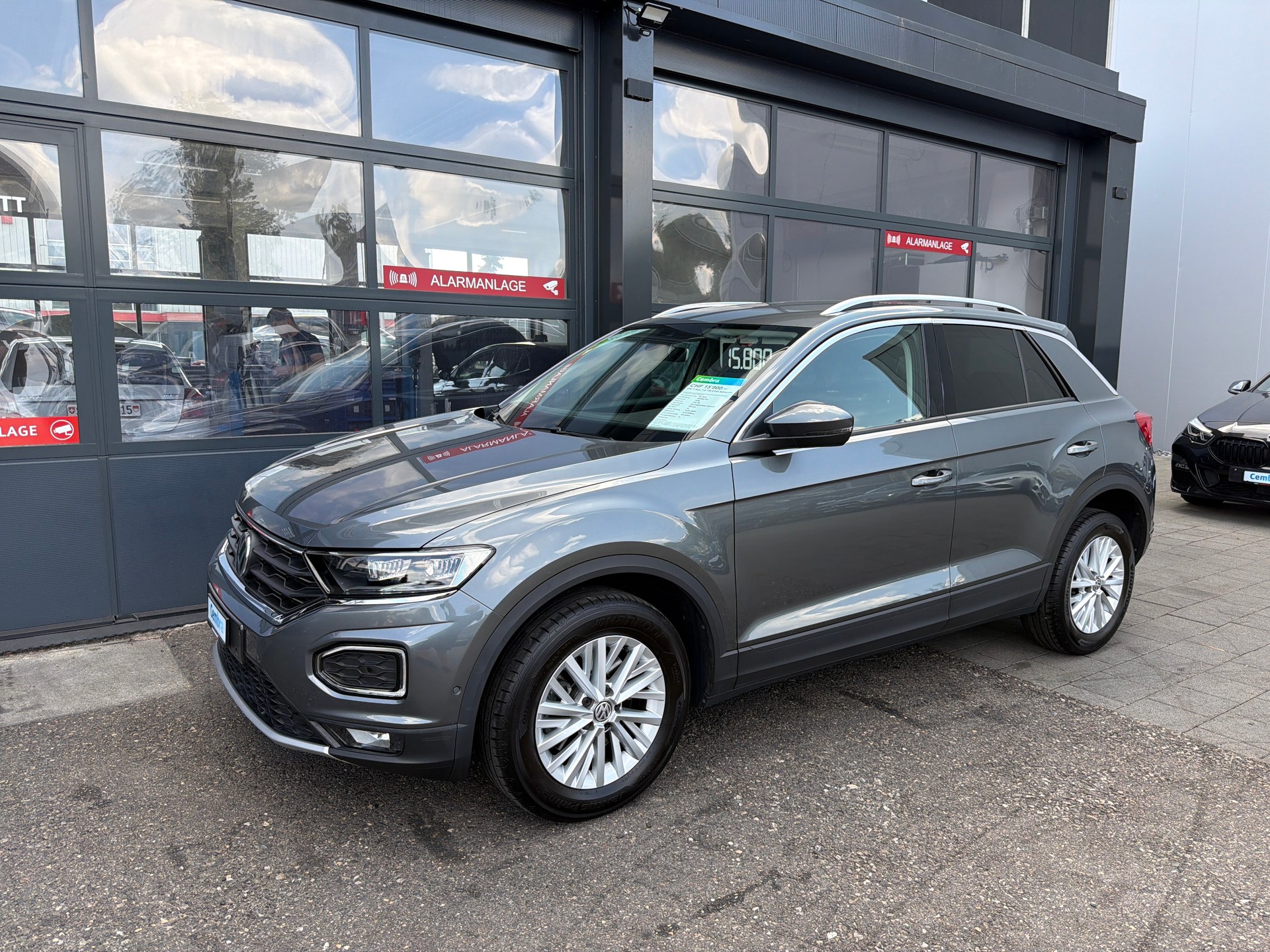 VW T-Roc 1.5 TSI EVO Advance-image-1