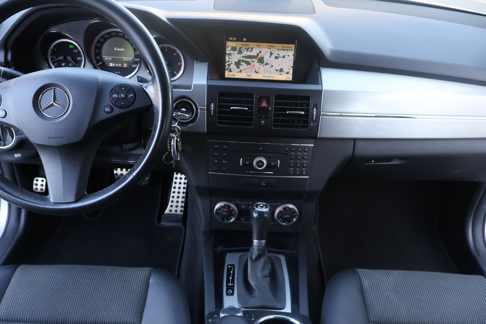 MERCEDES-BENZ GLK 220 CDI BlueEfficiency 4Matic 7G-Tronic-image-4