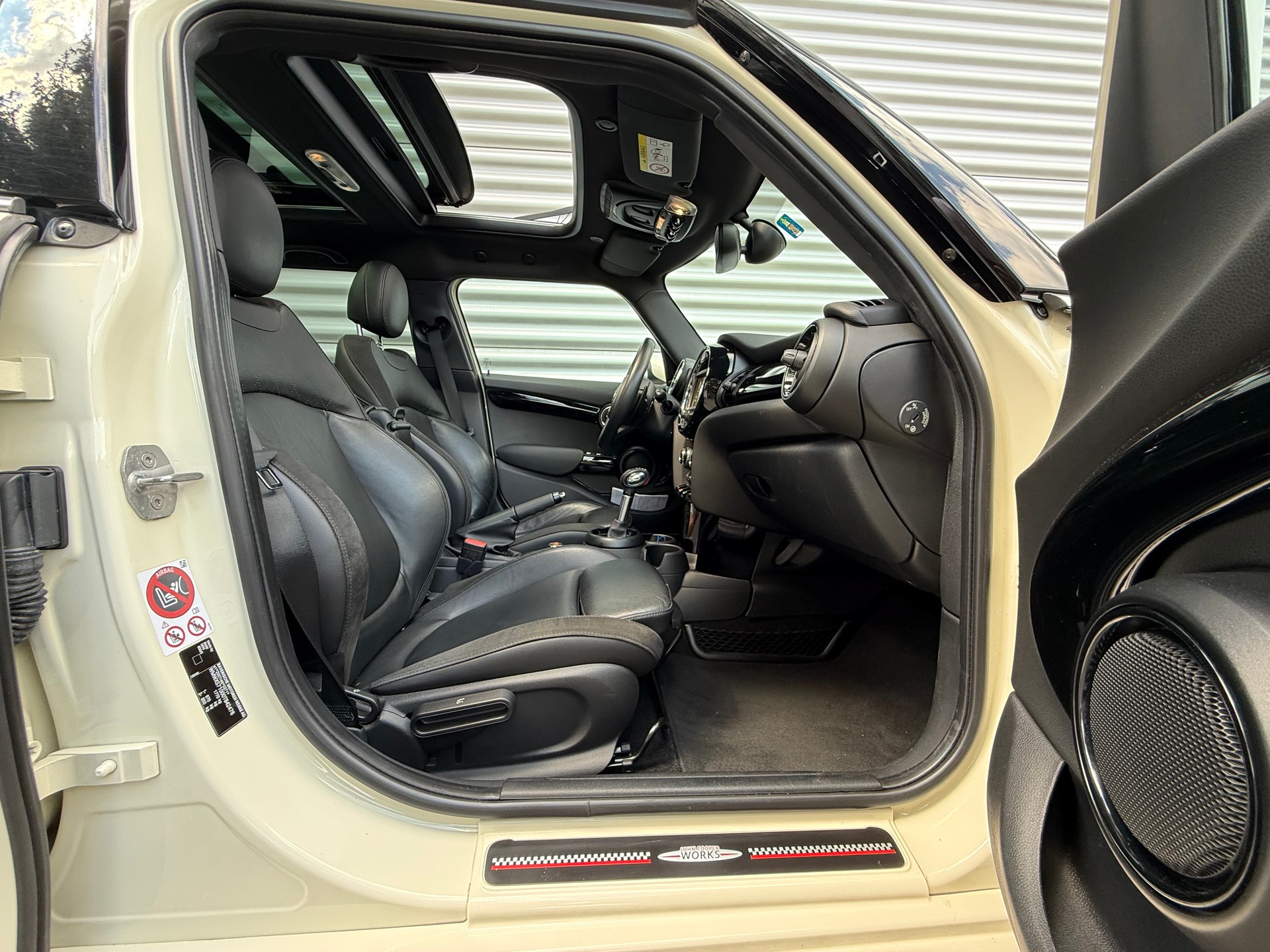 MINI Cooper S John Works-image-9