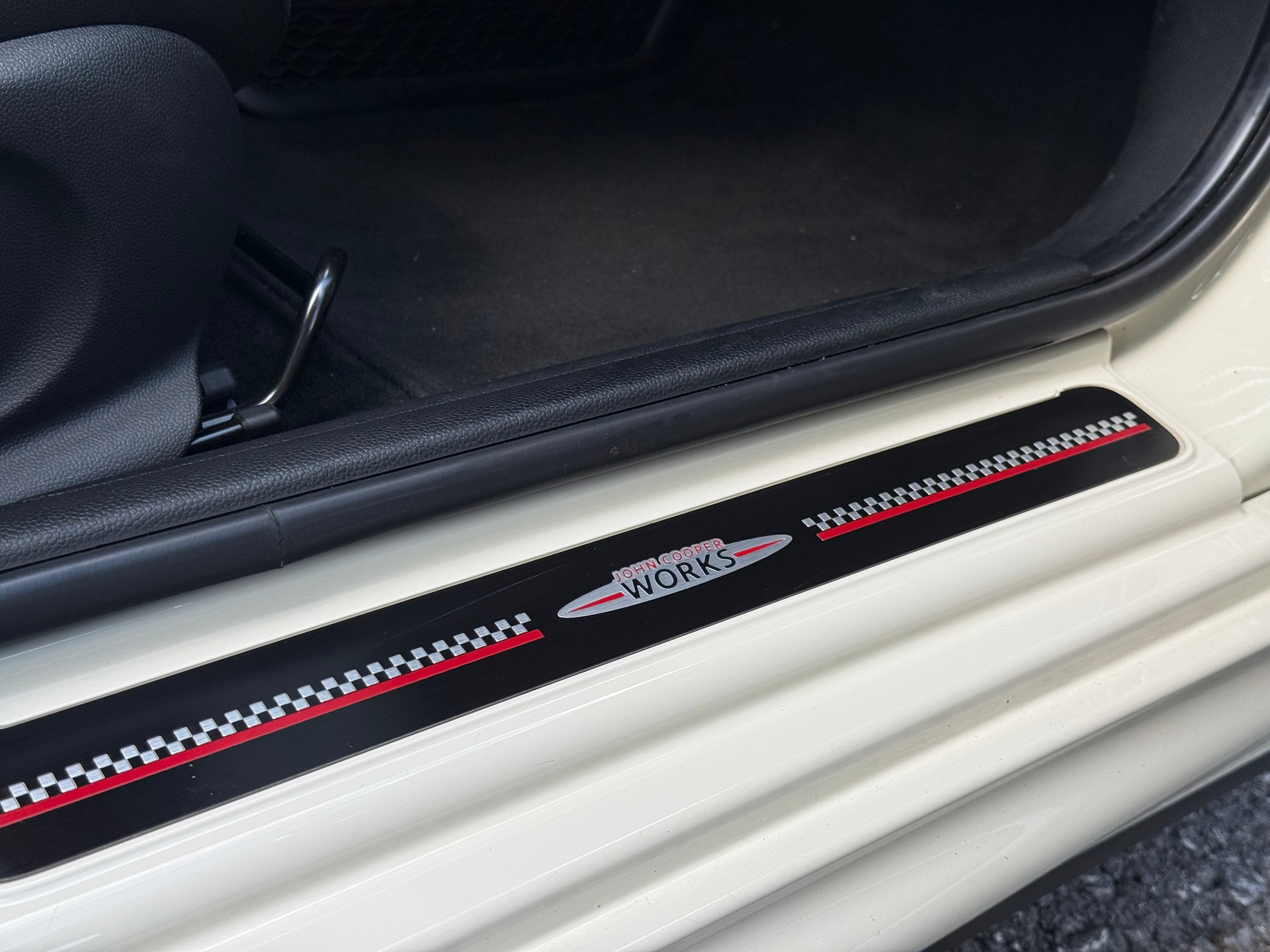 MINI Cooper S John Works-image-10