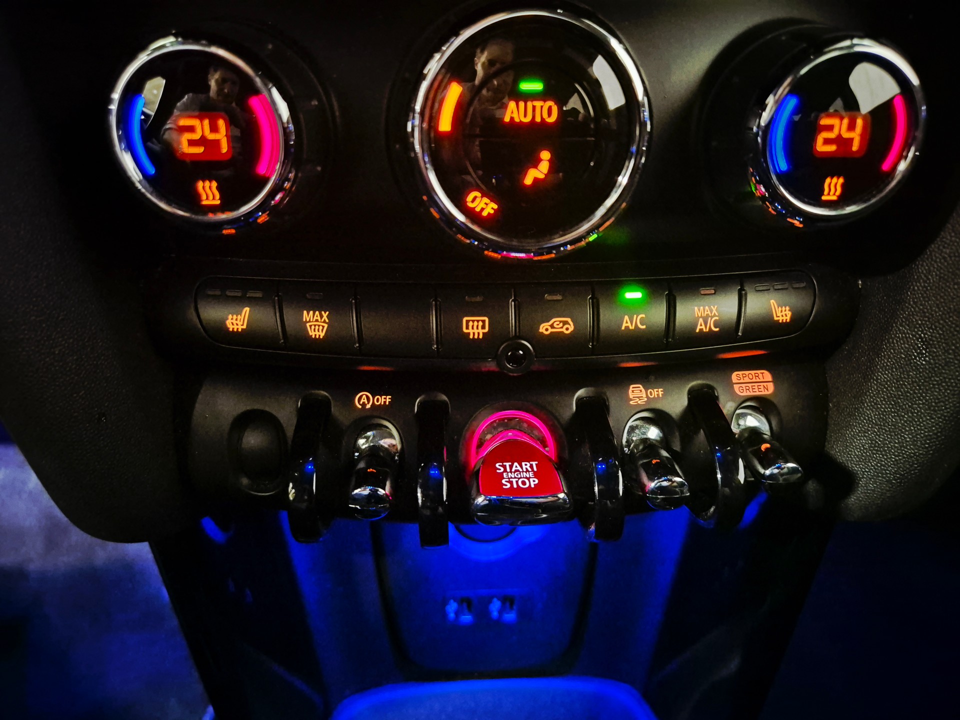 MINI Cooper Blackyard-image-15