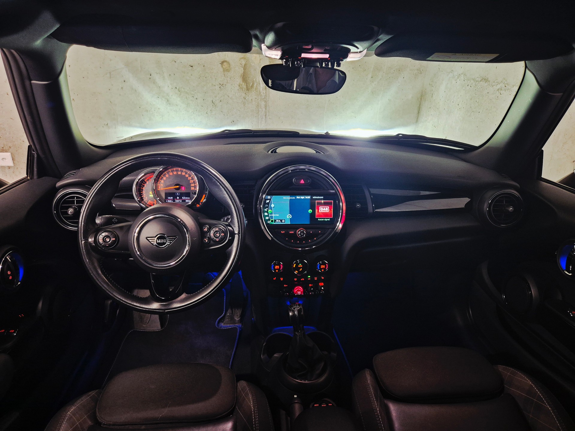MINI Cooper Blackyard-image-10