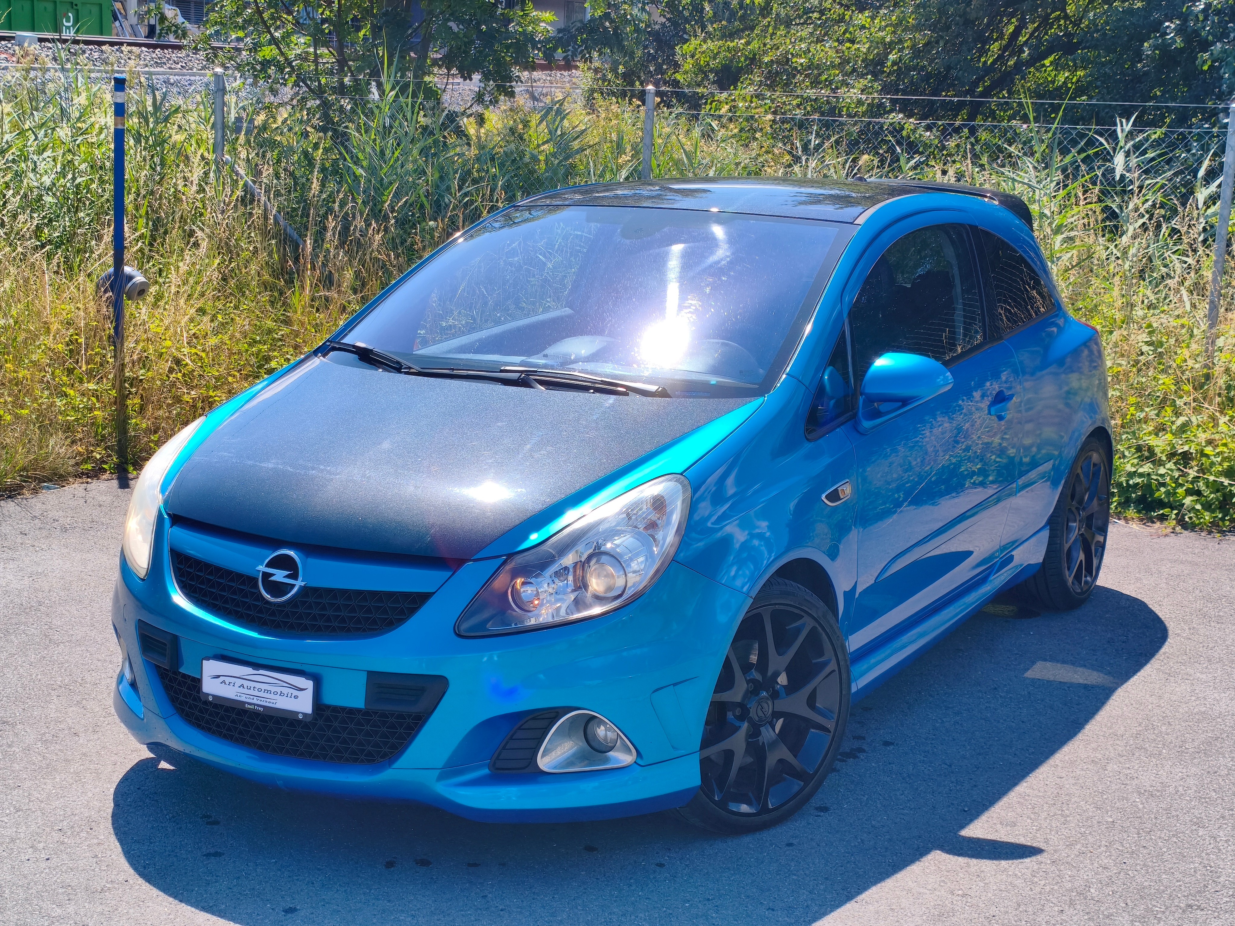 Car photo