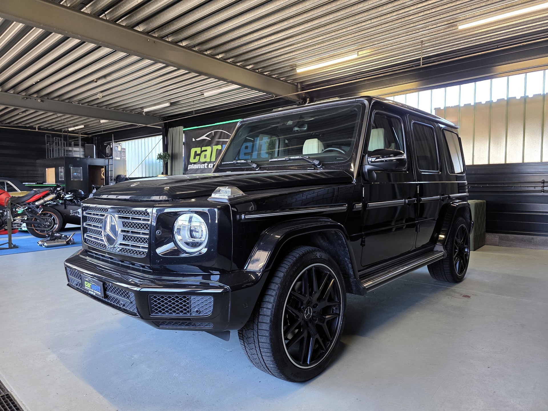 MERCEDES-BENZ G 400 d AMG Line 9G-Tronic-image-5