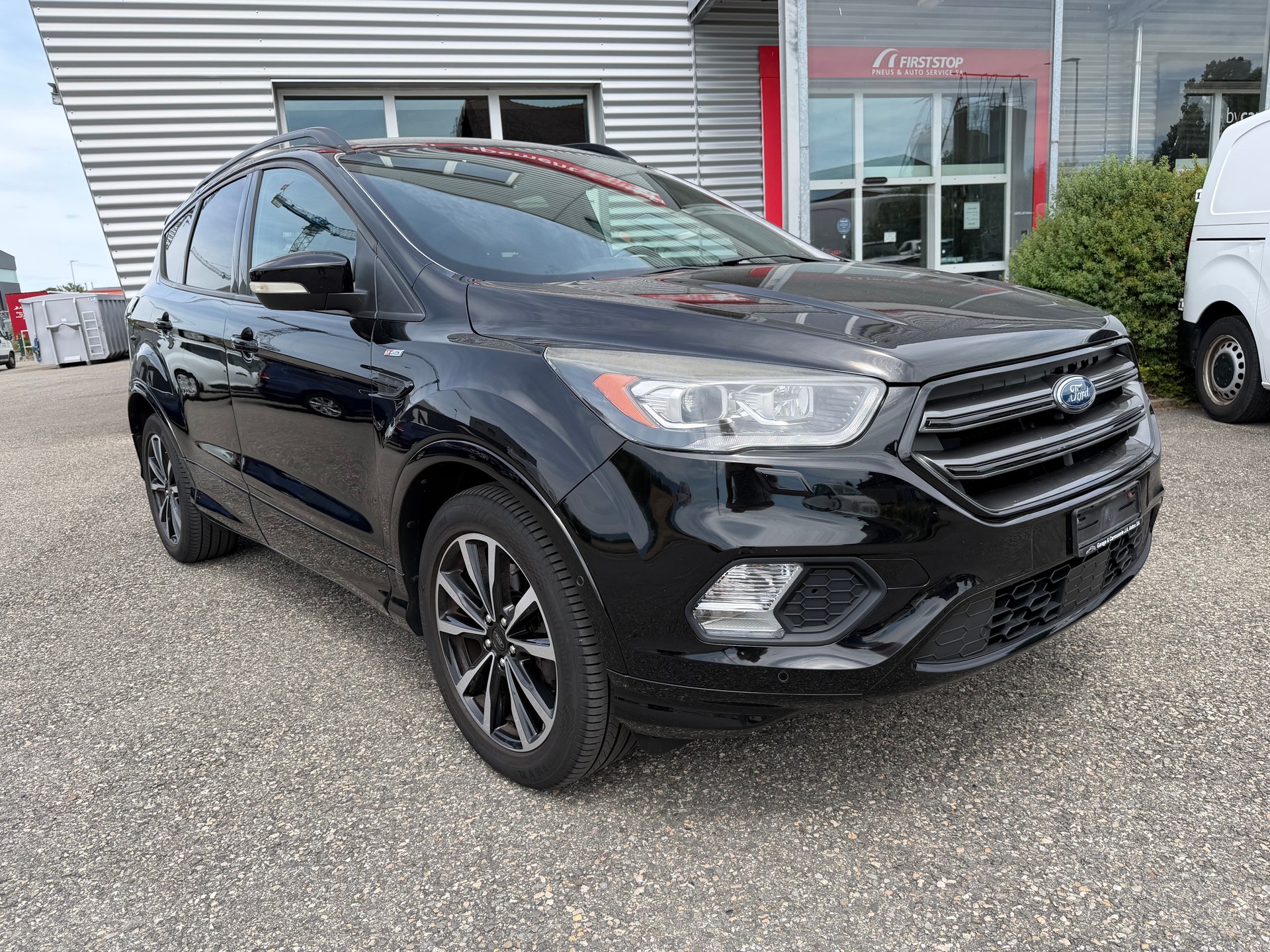FORD Kuga 2.0 TDCi ST Line 4WD PowerShift-image-0