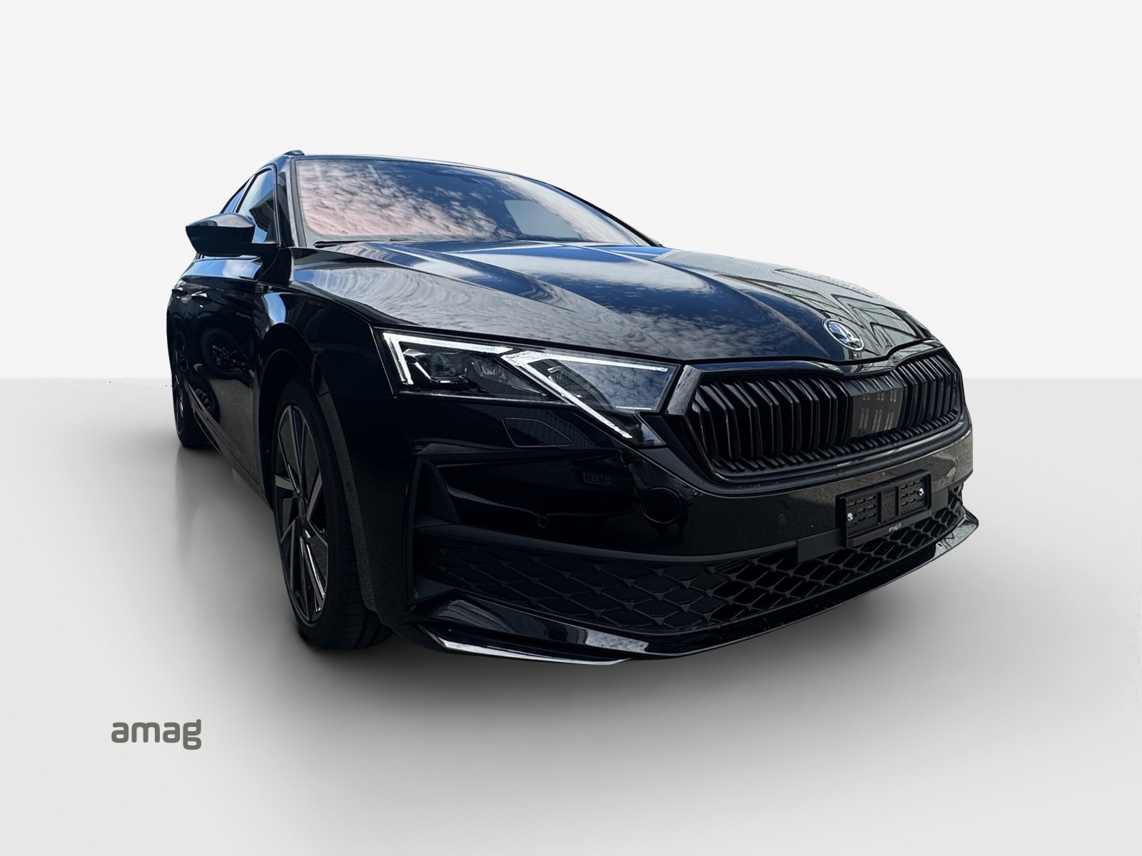 SKODA Octavia Combi 1.5 TSI mHEV DSG Sport Line-image-5