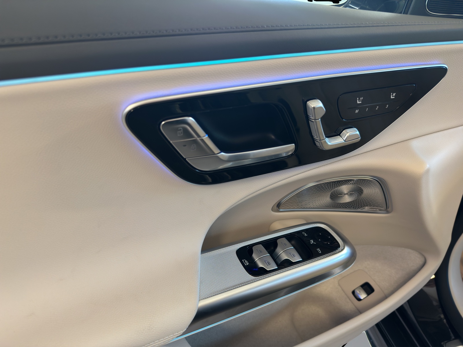 Image MERCEDES-BENZ E-220 E 220 d 4Matic 9G-Tronic