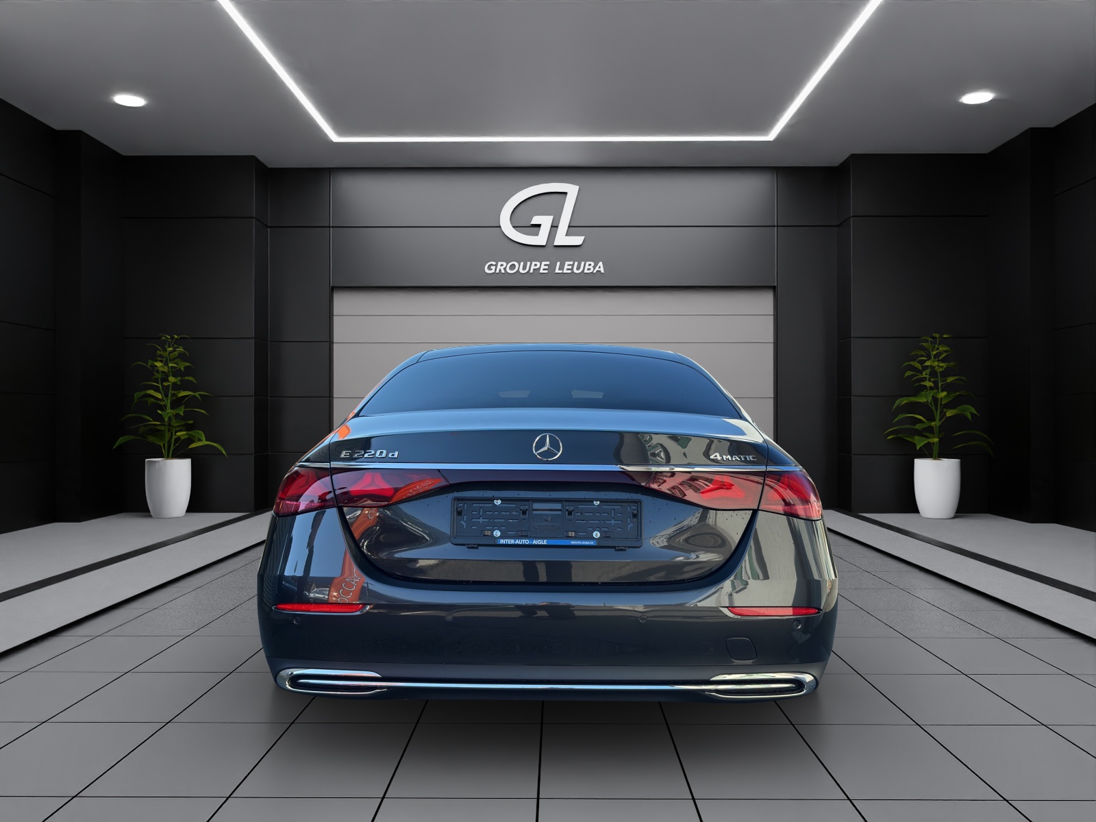 MERCEDES-BENZ E 220 d 4Matic 9G-Tronic-image-4