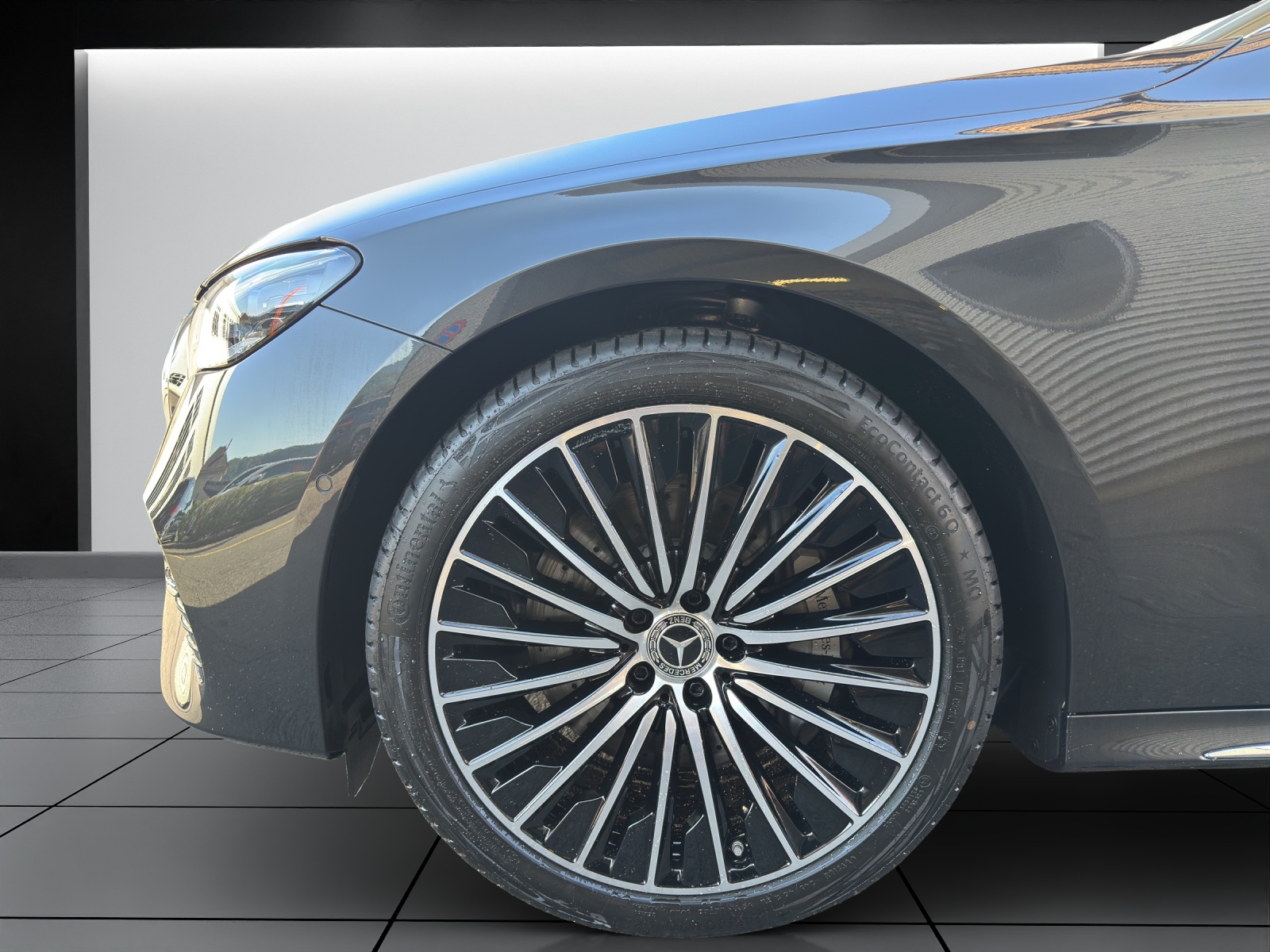 MERCEDES-BENZ E 220 d 4Matic 9G-Tronic-image-6