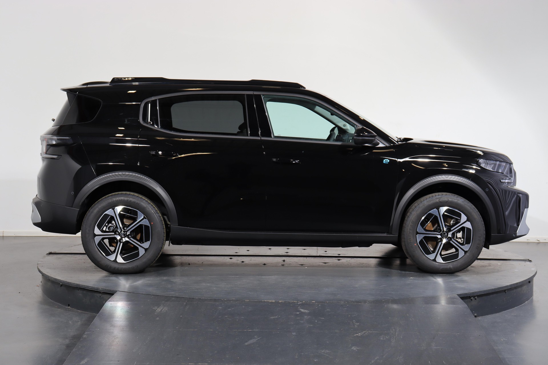 CITROEN e-C3 Aircross long range Plus-showroom-element-1
