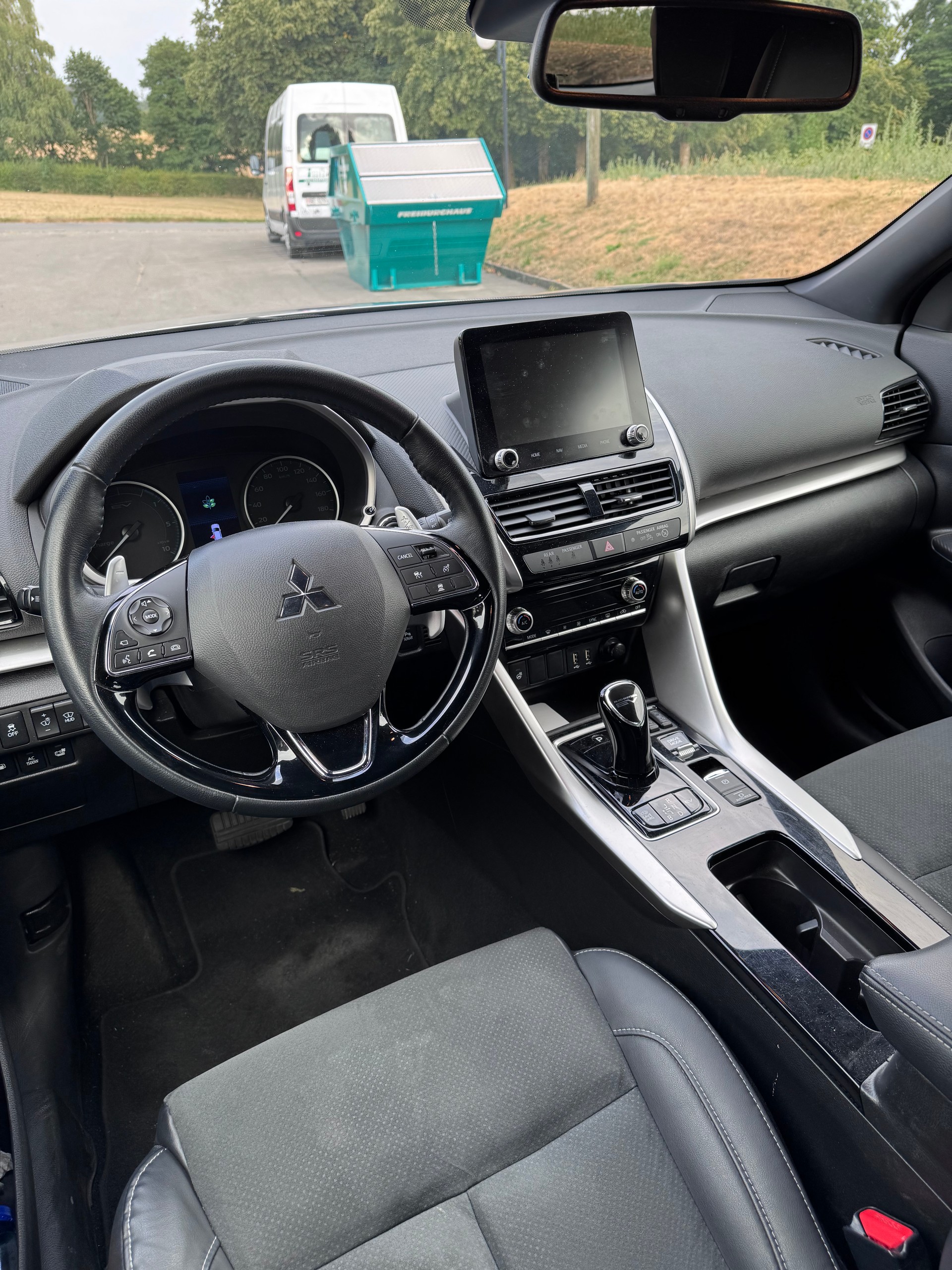MITSUBISHI 2.4 PHEV Style 4x4-image-6