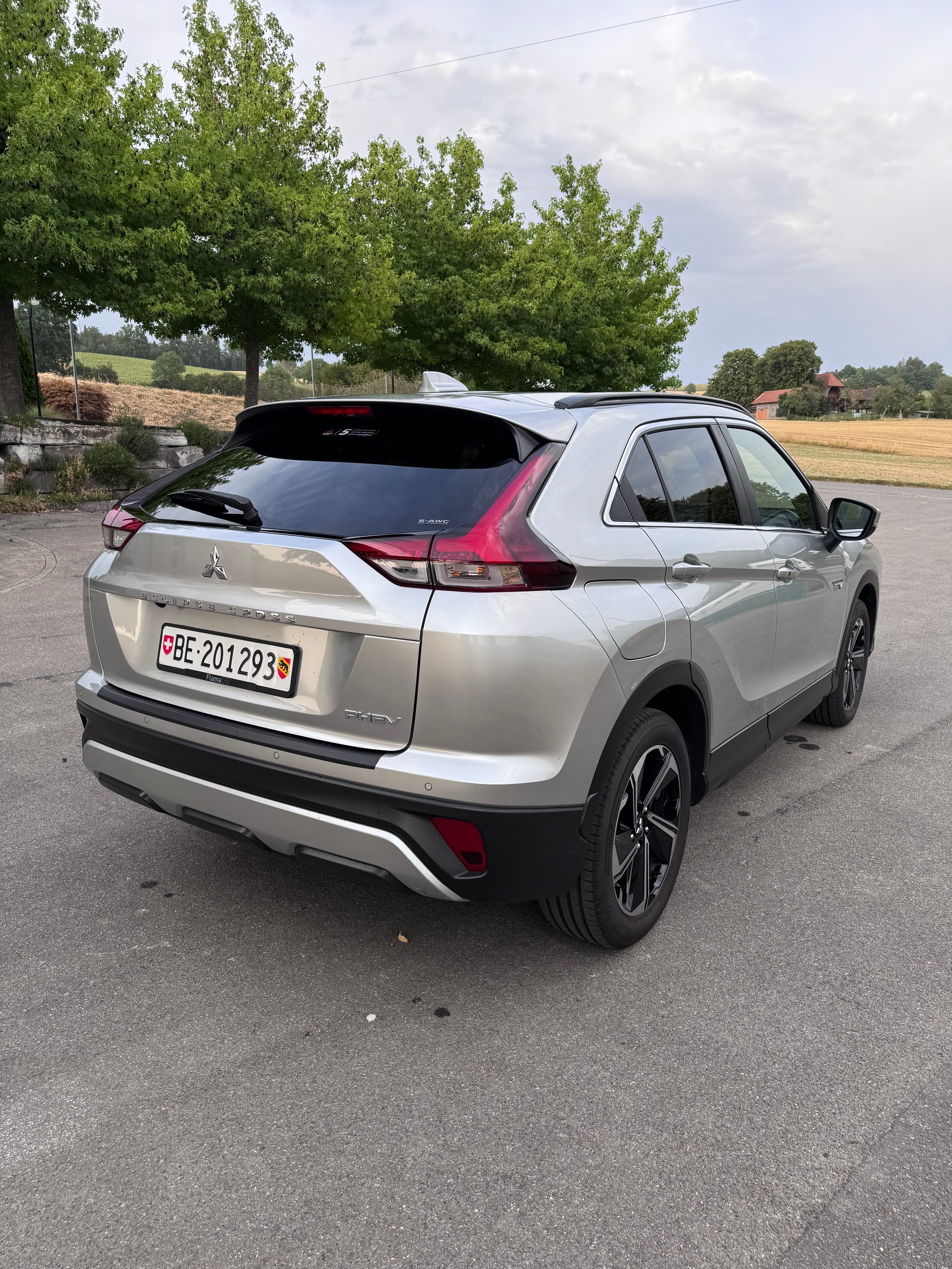 MITSUBISHI 2.4 PHEV Style 4x4-image-3
