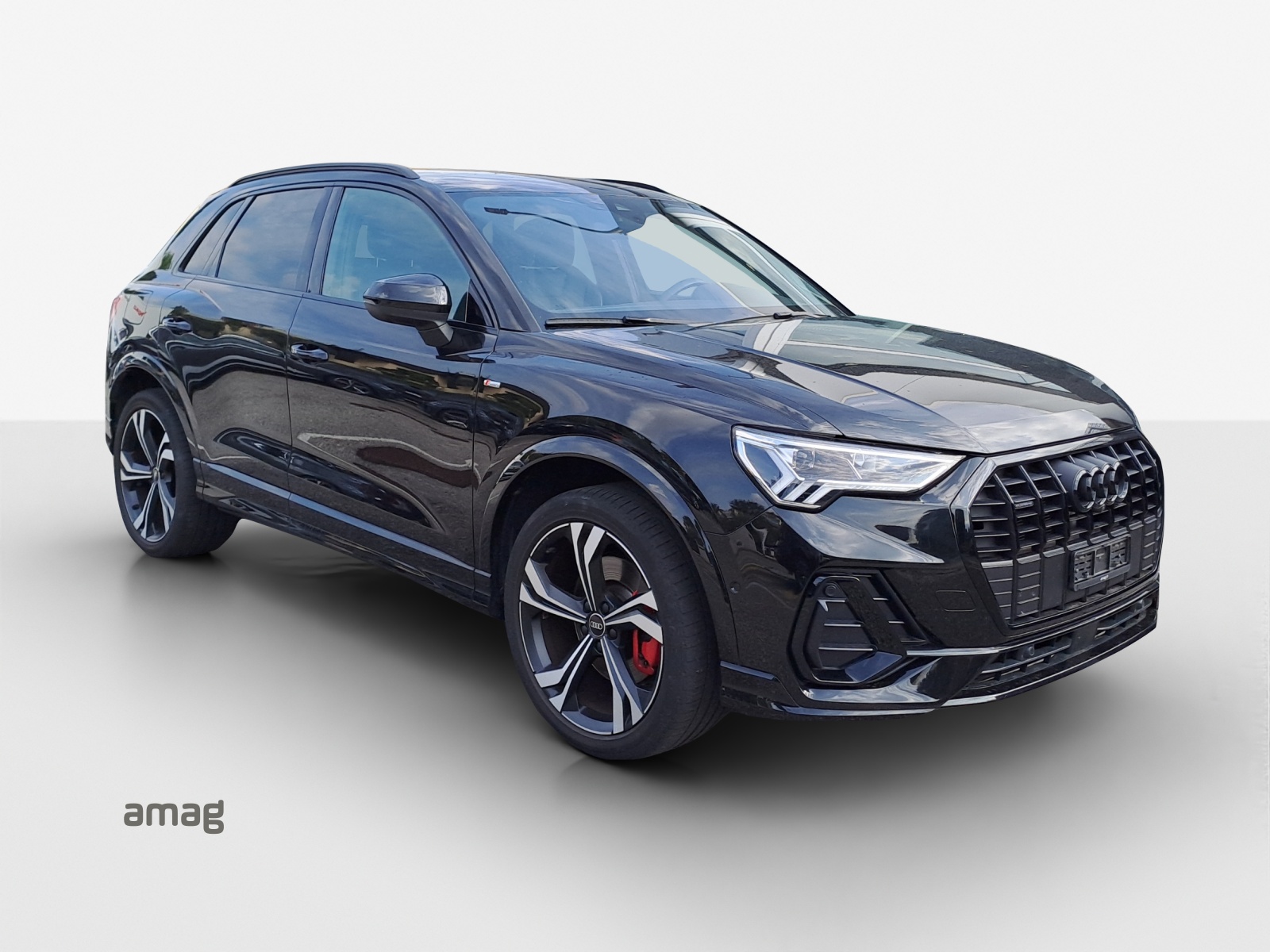 AUDI Q3 45 TFSI S line quattro S-tronic-image-5
