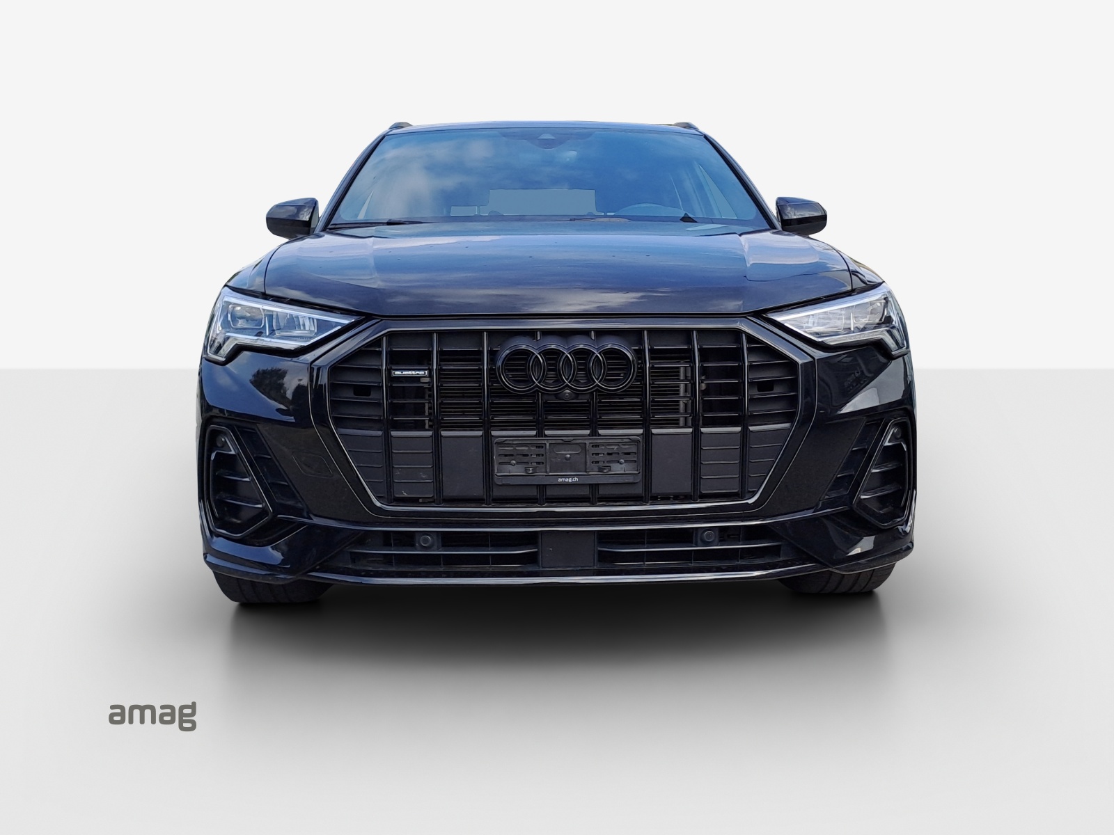 AUDI Q3 45 TFSI S line quattro S-tronic-image-6