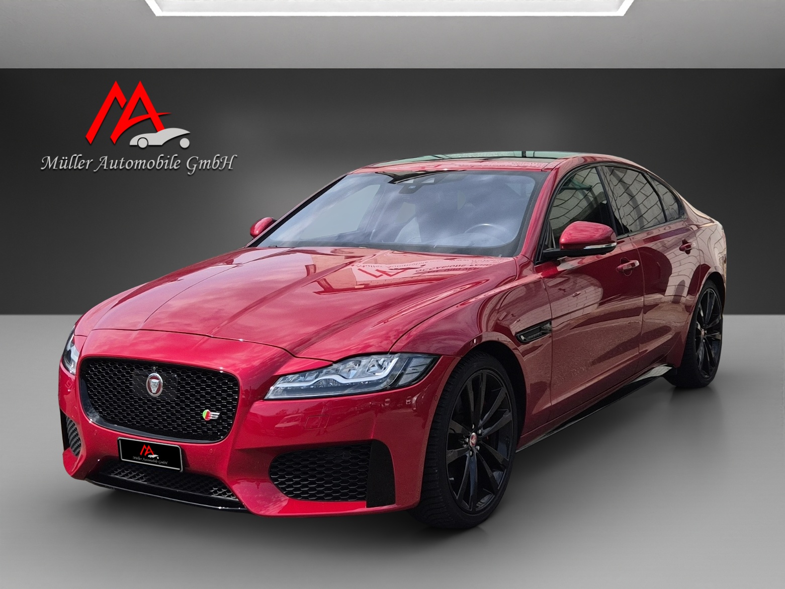 JAGUAR XF S Automatic-image-0