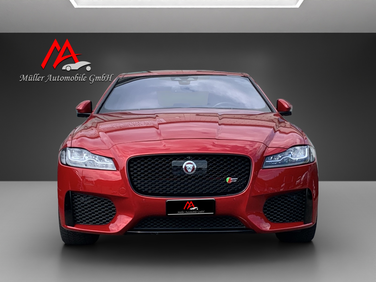 JAGUAR XF S Automatic-image-7
